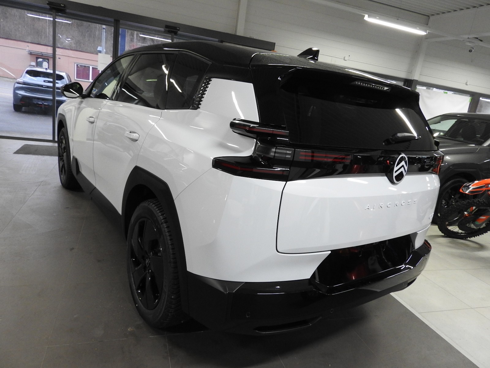 CITROEN C5 Aircross 1.2 MHEV MAX-image-4