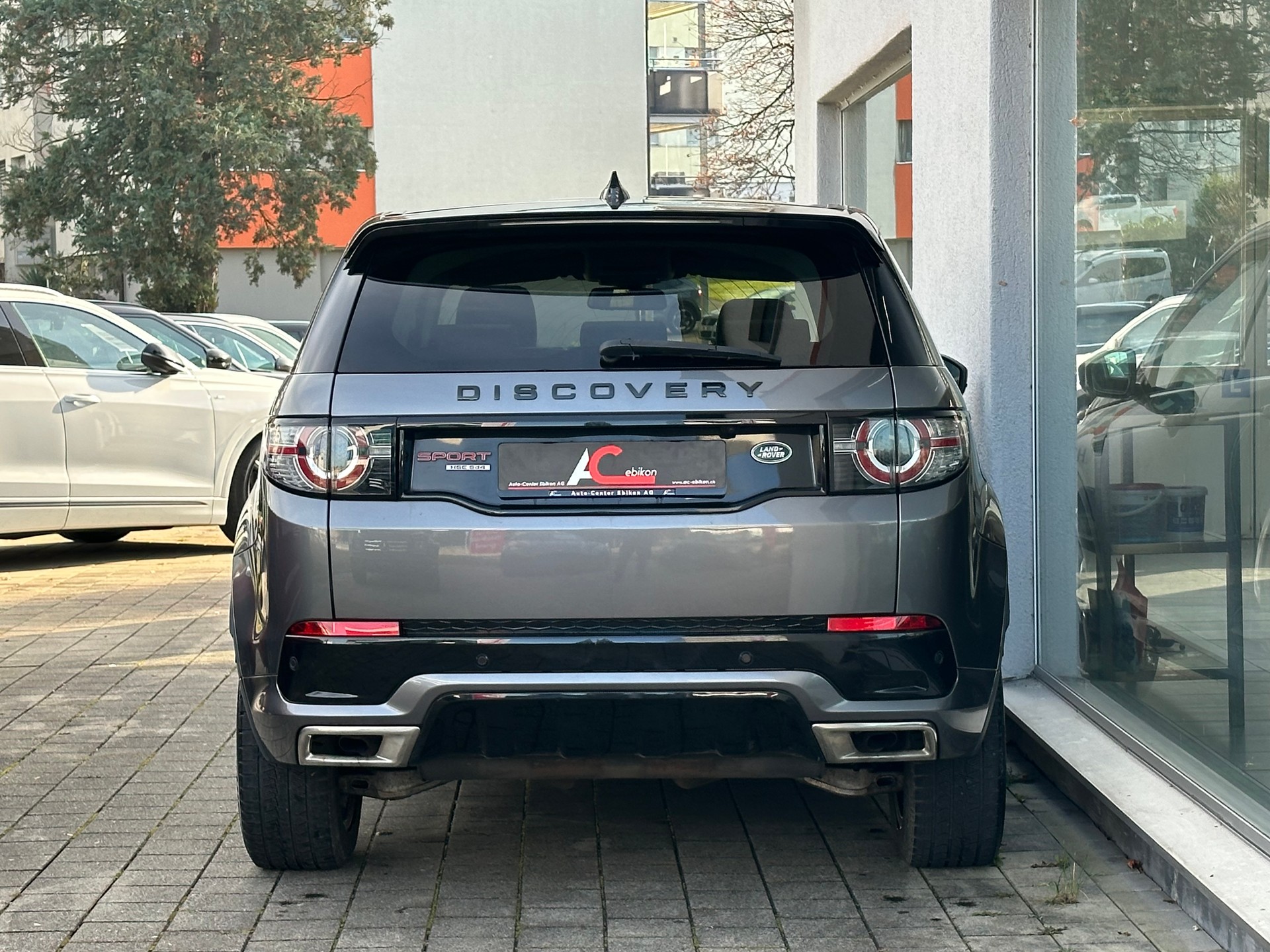 LAND ROVER Discovery Sport 2.0 SD4 SE AT9-image-4