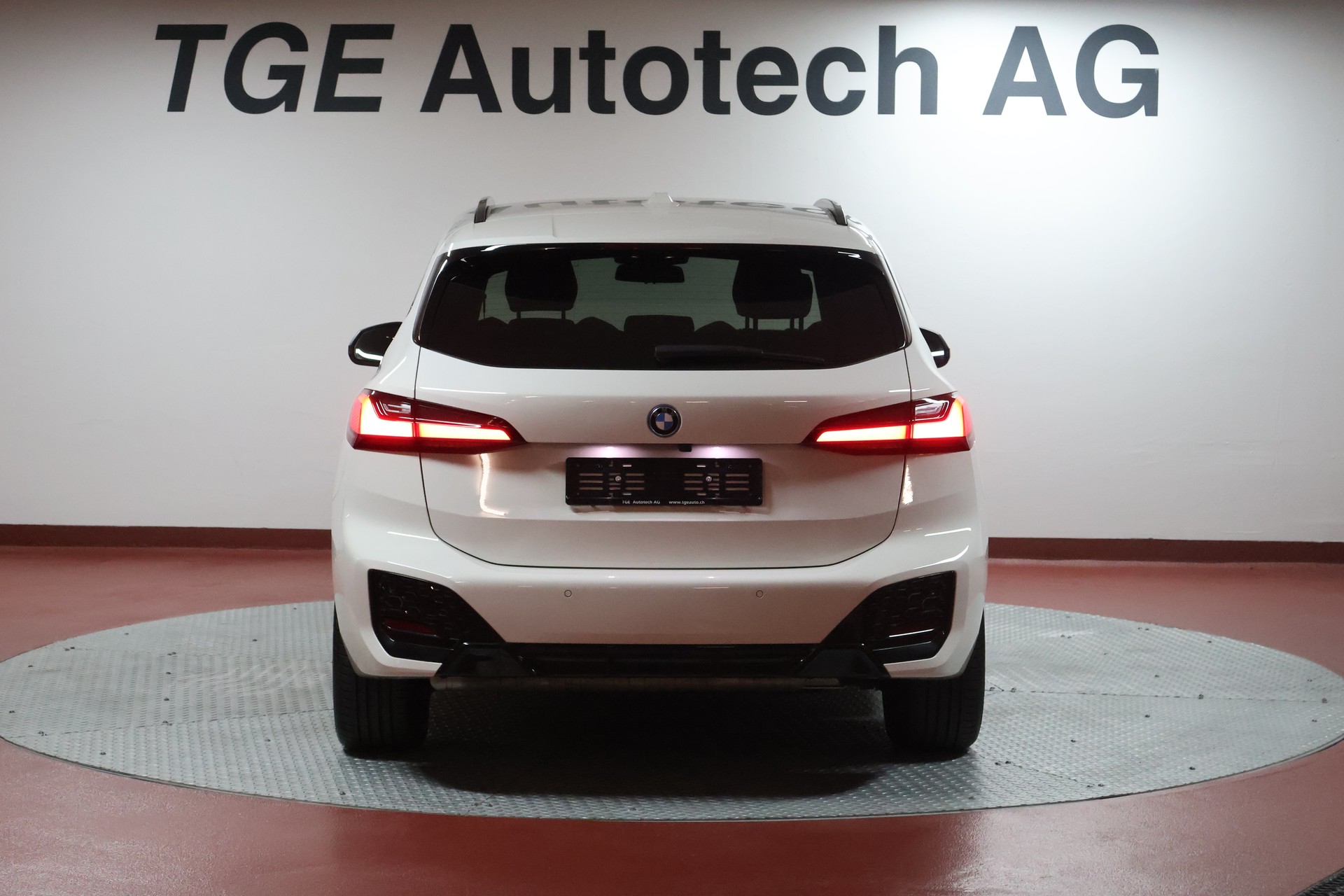 BMW 230e xDrive Active Tourer M Sport-image-20
