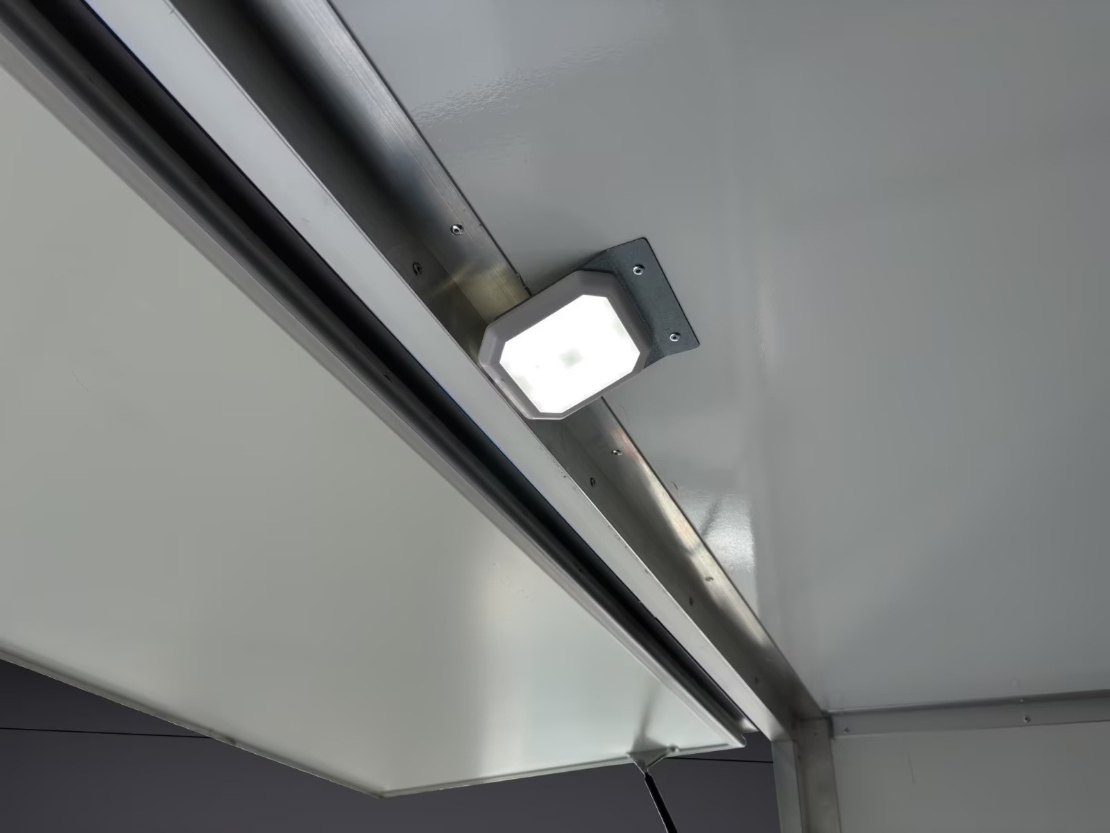RENAULT Master Koffer 4,47x2,20x2,30 Seitentüre Klima-image-6