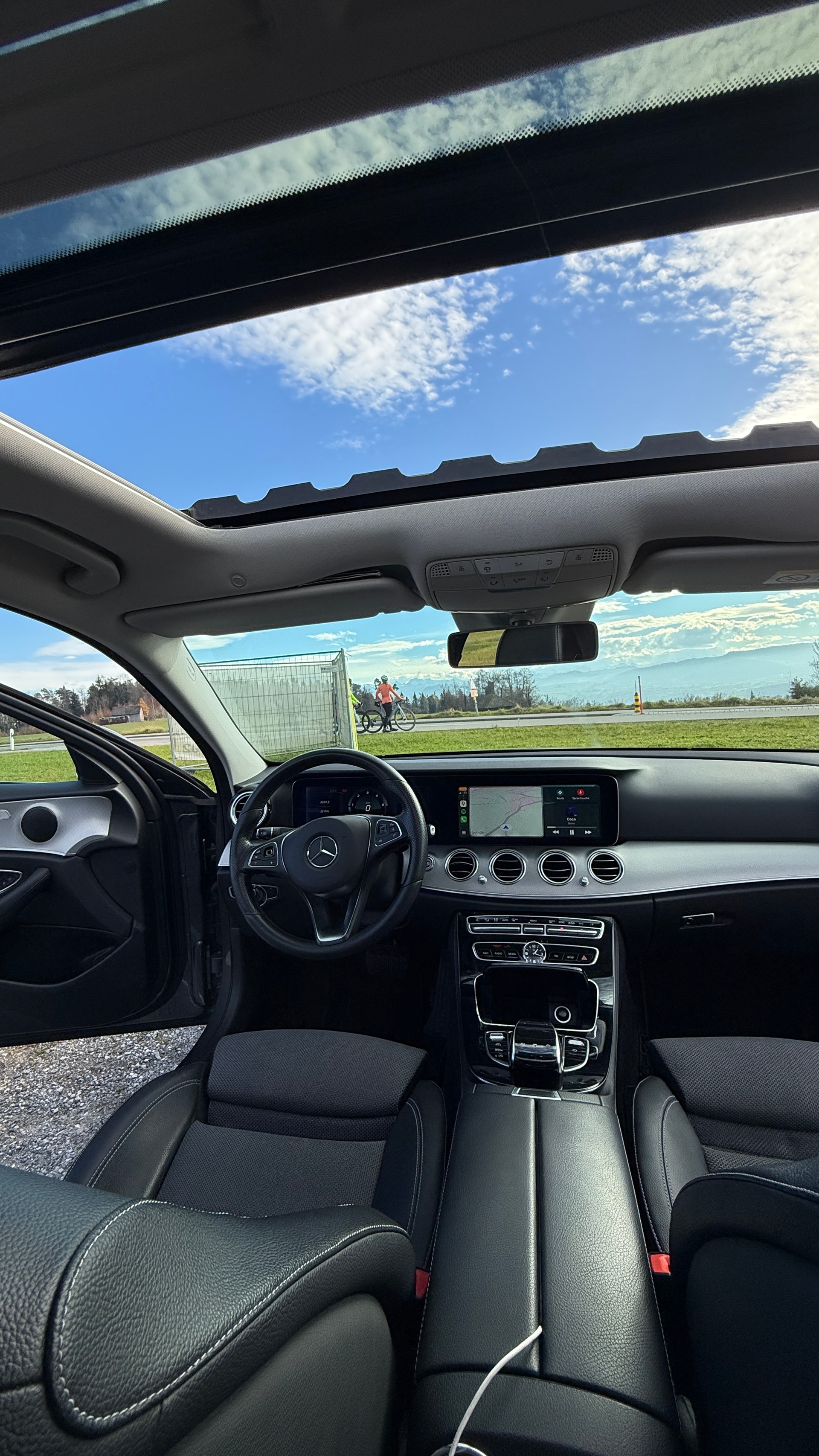 MERCEDES-BENZ E 220 D 8-fach bereift | Schiebedach Frisch ab MFK-image-3
