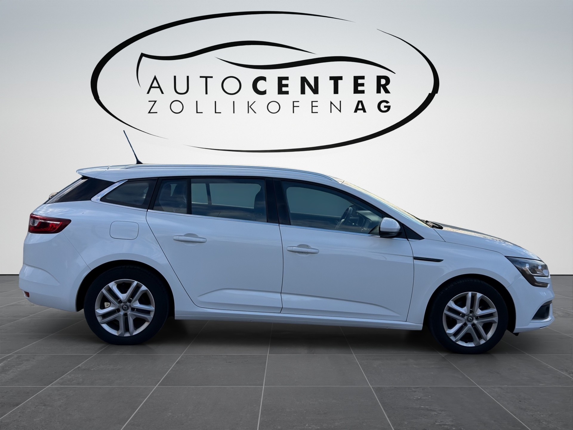 RENAULT Mégane Grandtour 1.5 dCi GT Line EDC-image-4