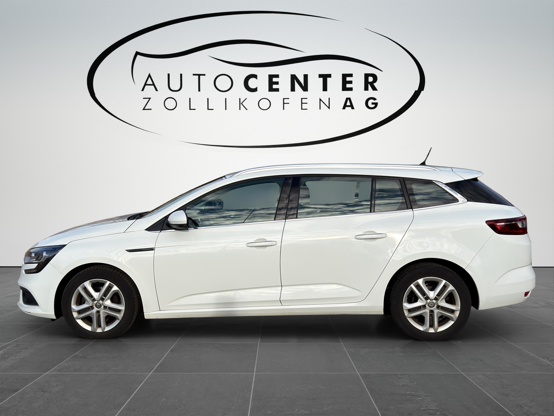 RENAULT Mégane Grandtour 1.5 dCi GT Line EDC-image-3