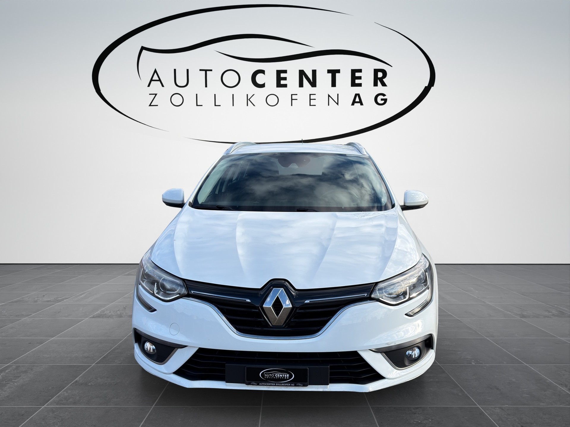 RENAULT Mégane Grandtour 1.5 dCi GT Line EDC-image-2