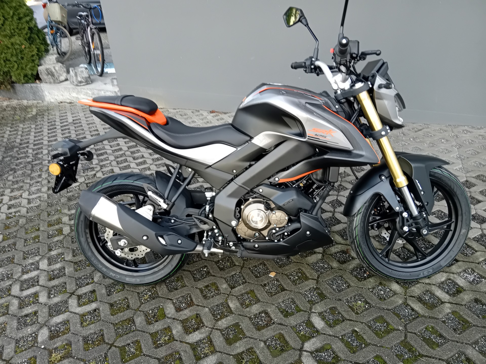 QJ SRK 125 S