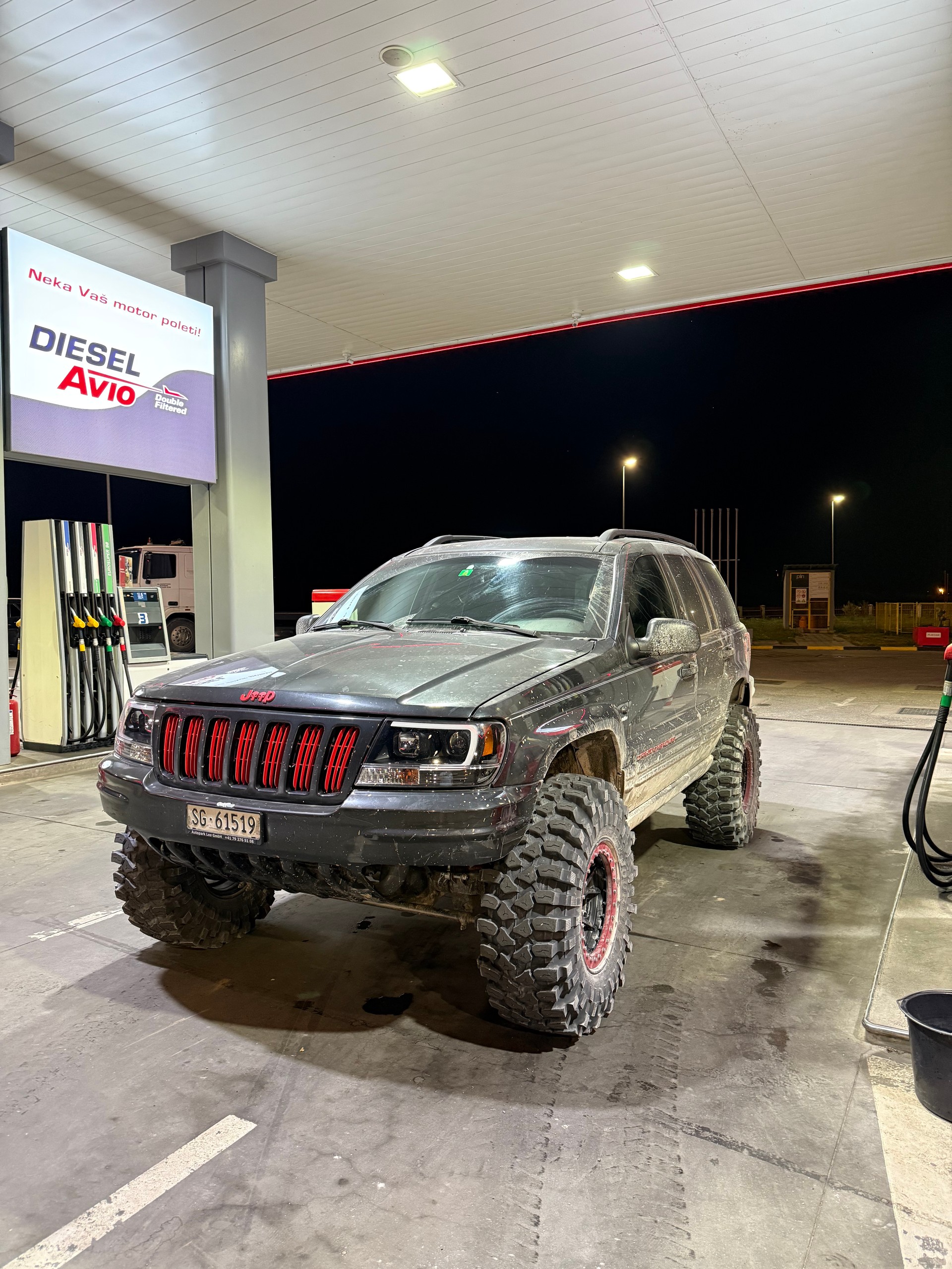 JEEP Grand Cherokee 4.7 Limited Automatic-image-1