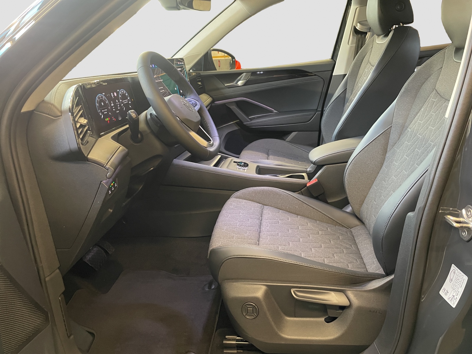 VW Tiguan 2.0 TSI DSG Life 4Motion-image-8