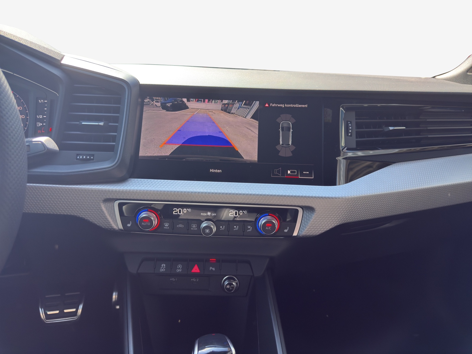 AUDI A1 Sportback 30 TFSI Attraction S-tronic-image-10