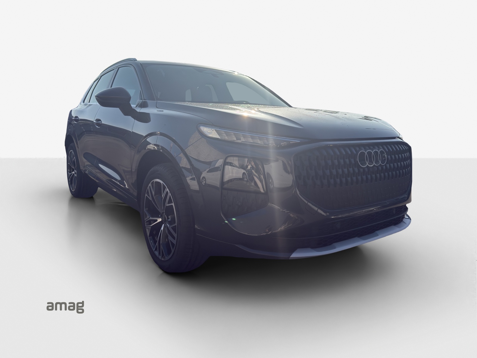 AUDI Q3 SUV 110 kW TFSI S tronic-image-5