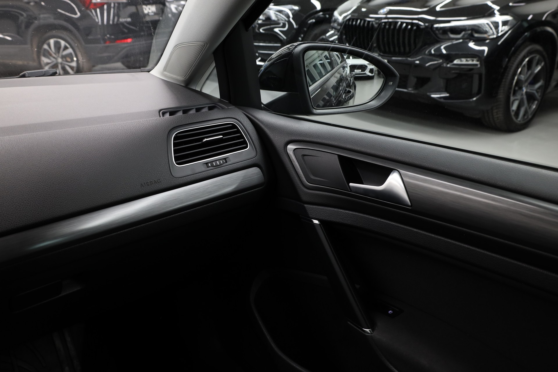 VW Golf VII 2.0 TDI Comfortline DSG-image-18