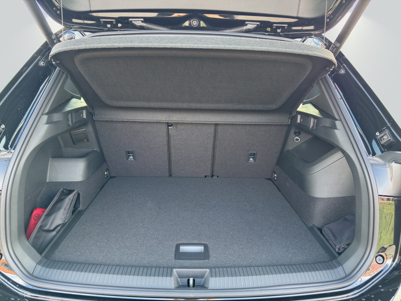 VW Tiguan 2.0 TDI SCR R-Line United 4Motion DSG-image-10