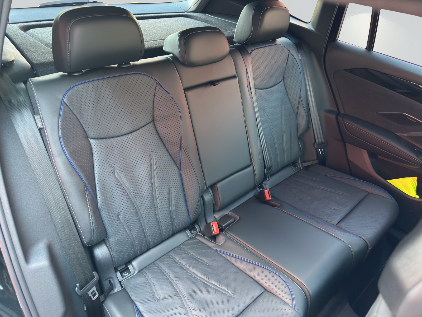 VW Tiguan 2.0 TDI SCR R-Line United 4Motion DSG-image-9