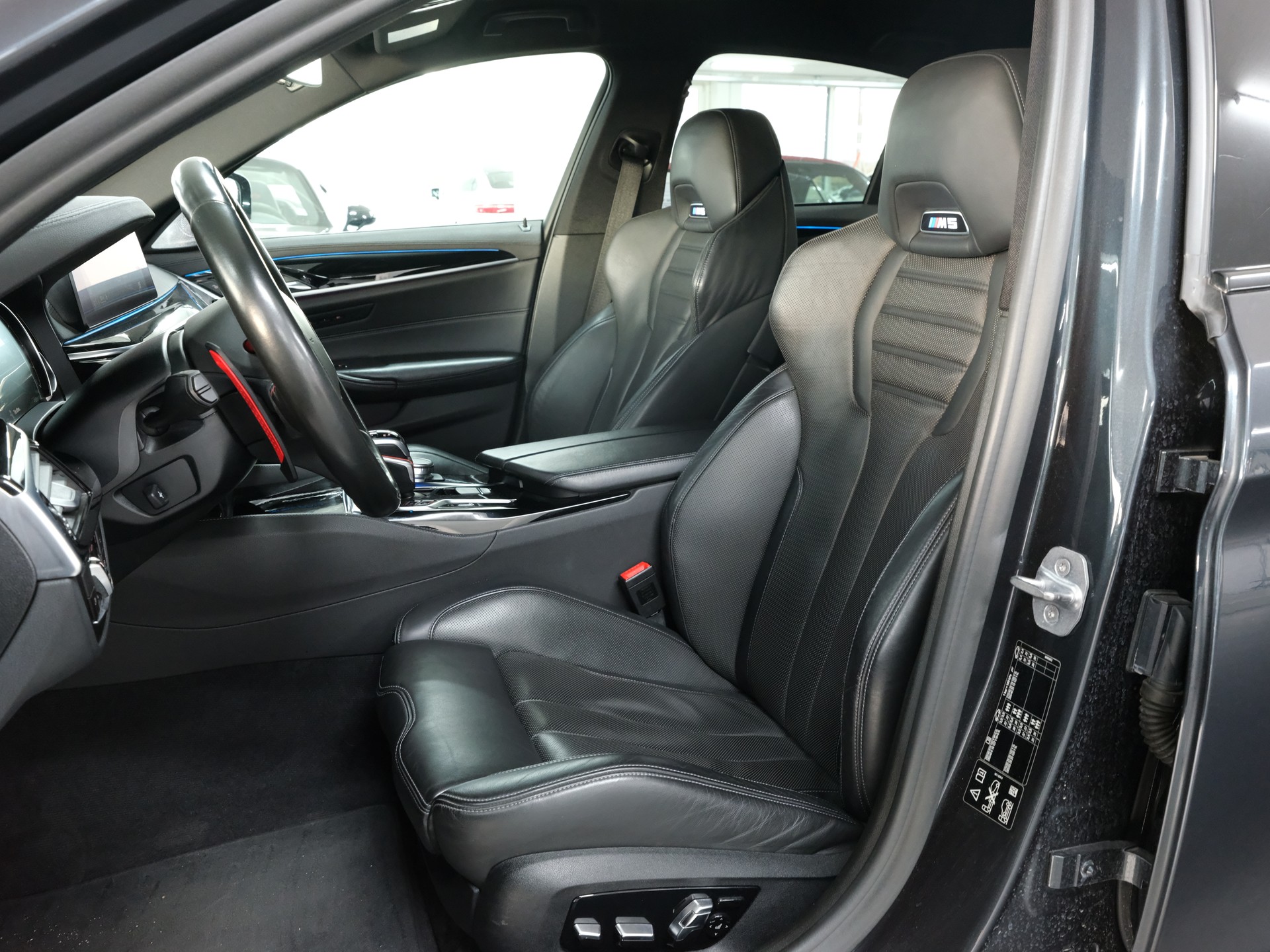 BMW M5 xDrive Drivelogic-image-13