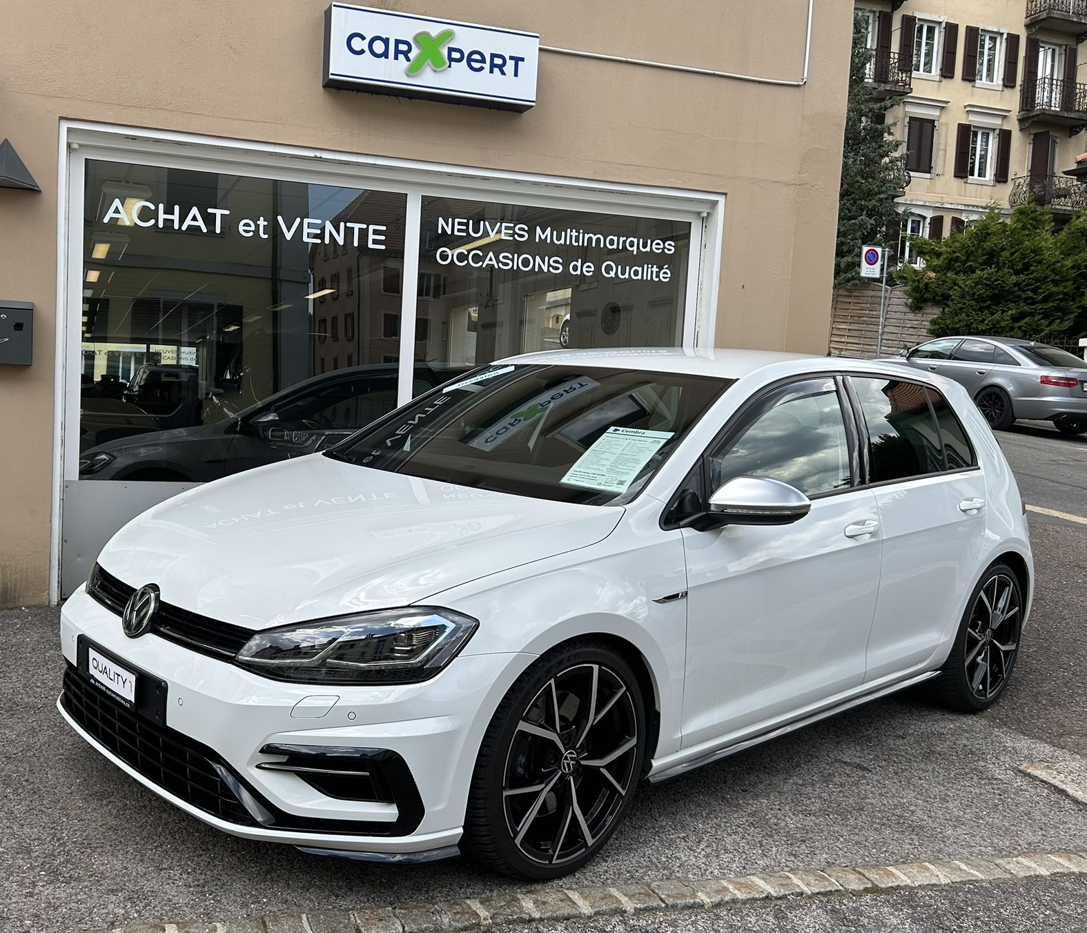 VW Golf VII 2.0 TSI R DSG 4Motion