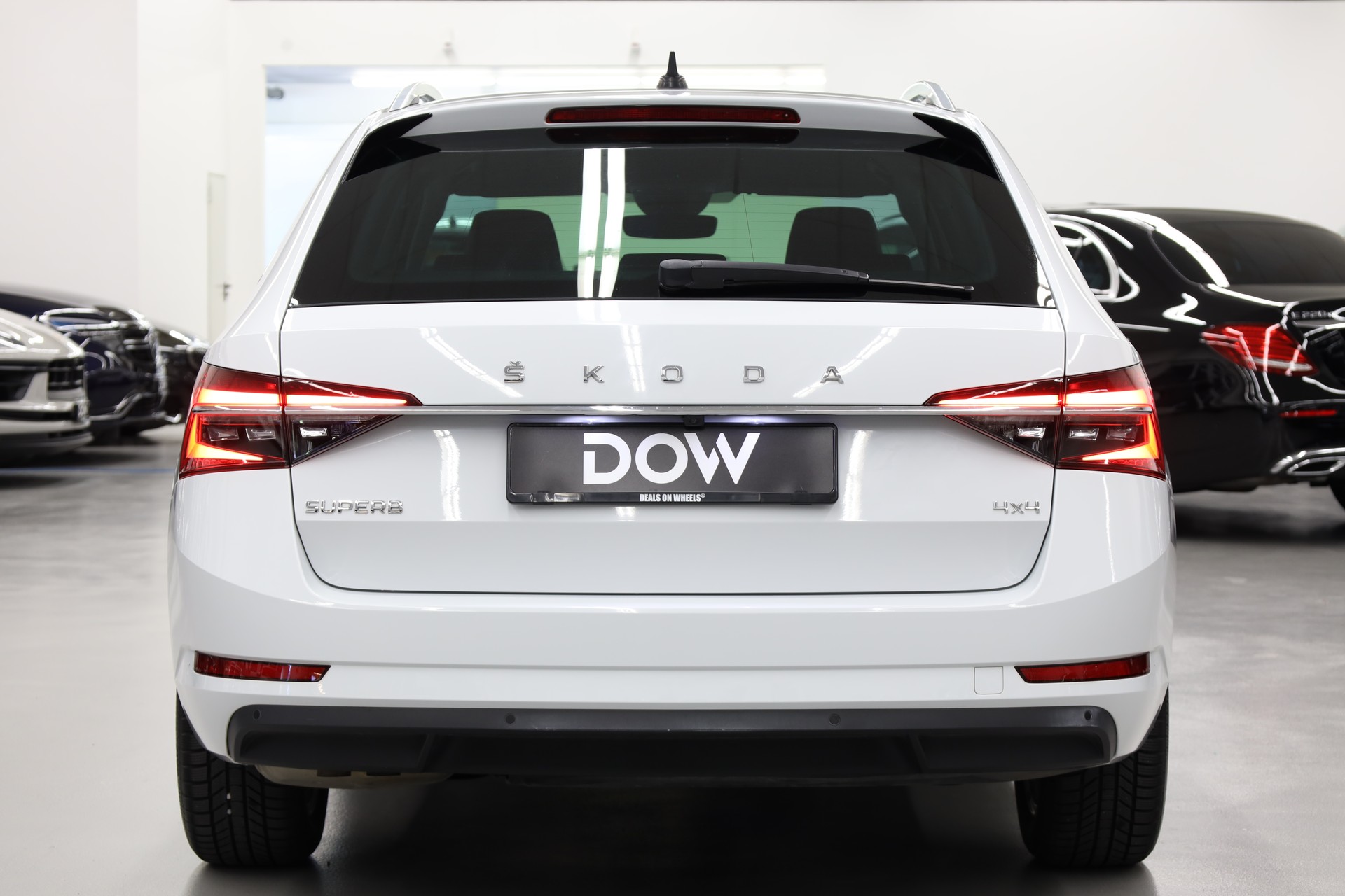 SKODA Superb Combi 2.0 TDI 190 Style 4x4 DSG-image-8