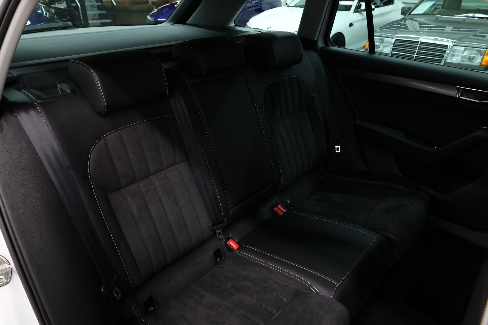 SKODA Superb Combi 2.0 TDI 190 Style 4x4 DSG-image-28