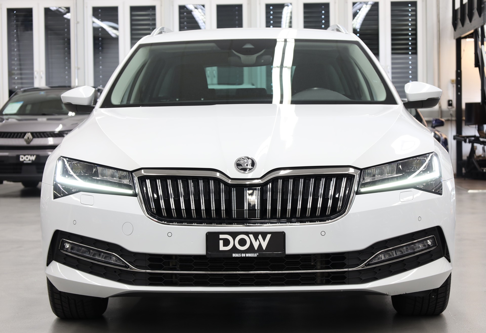 SKODA Superb Combi 2.0 TDI 190 Style 4x4 DSG-image-4