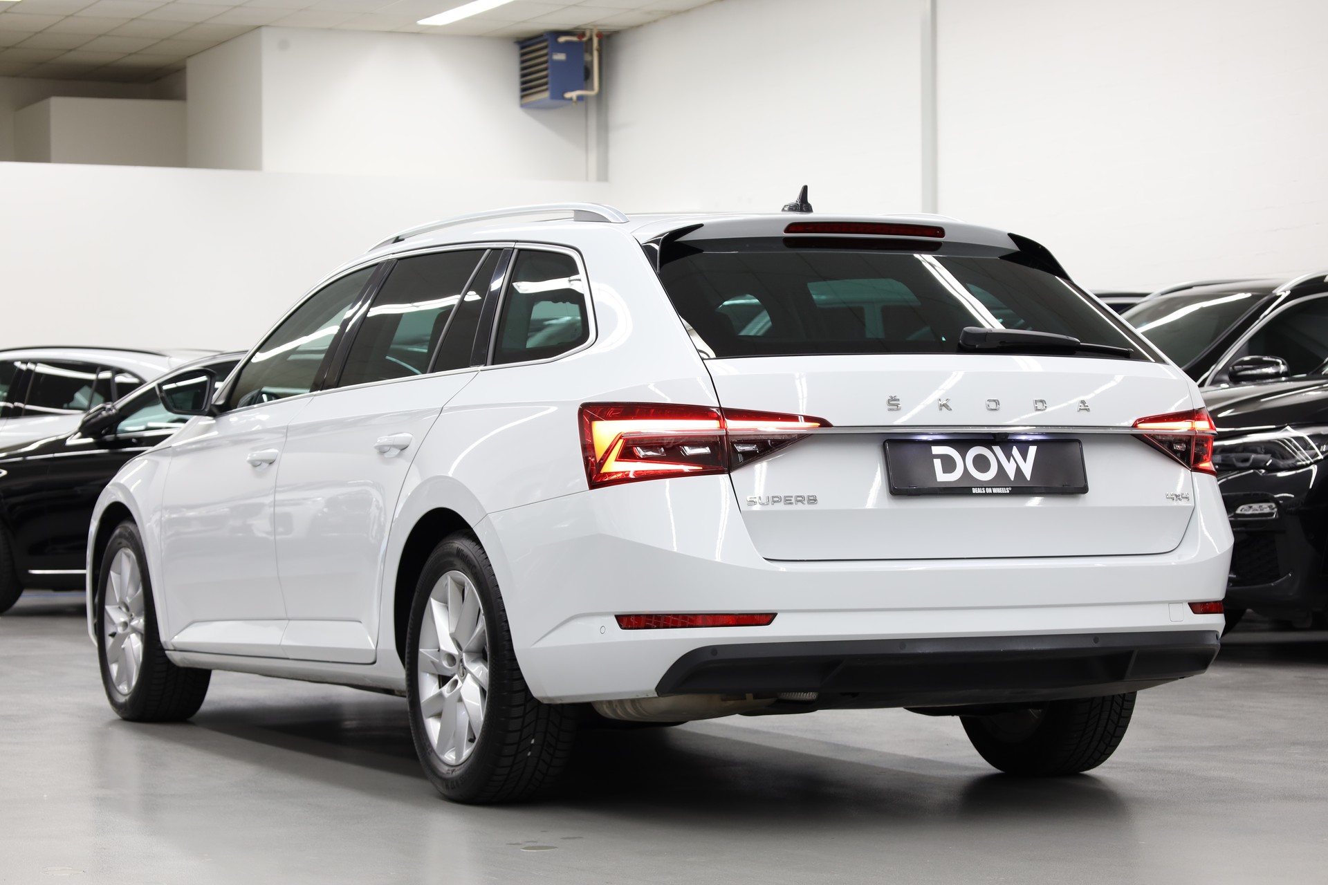 SKODA Superb Combi 2.0 TDI 190 Style 4x4 DSG-image-7