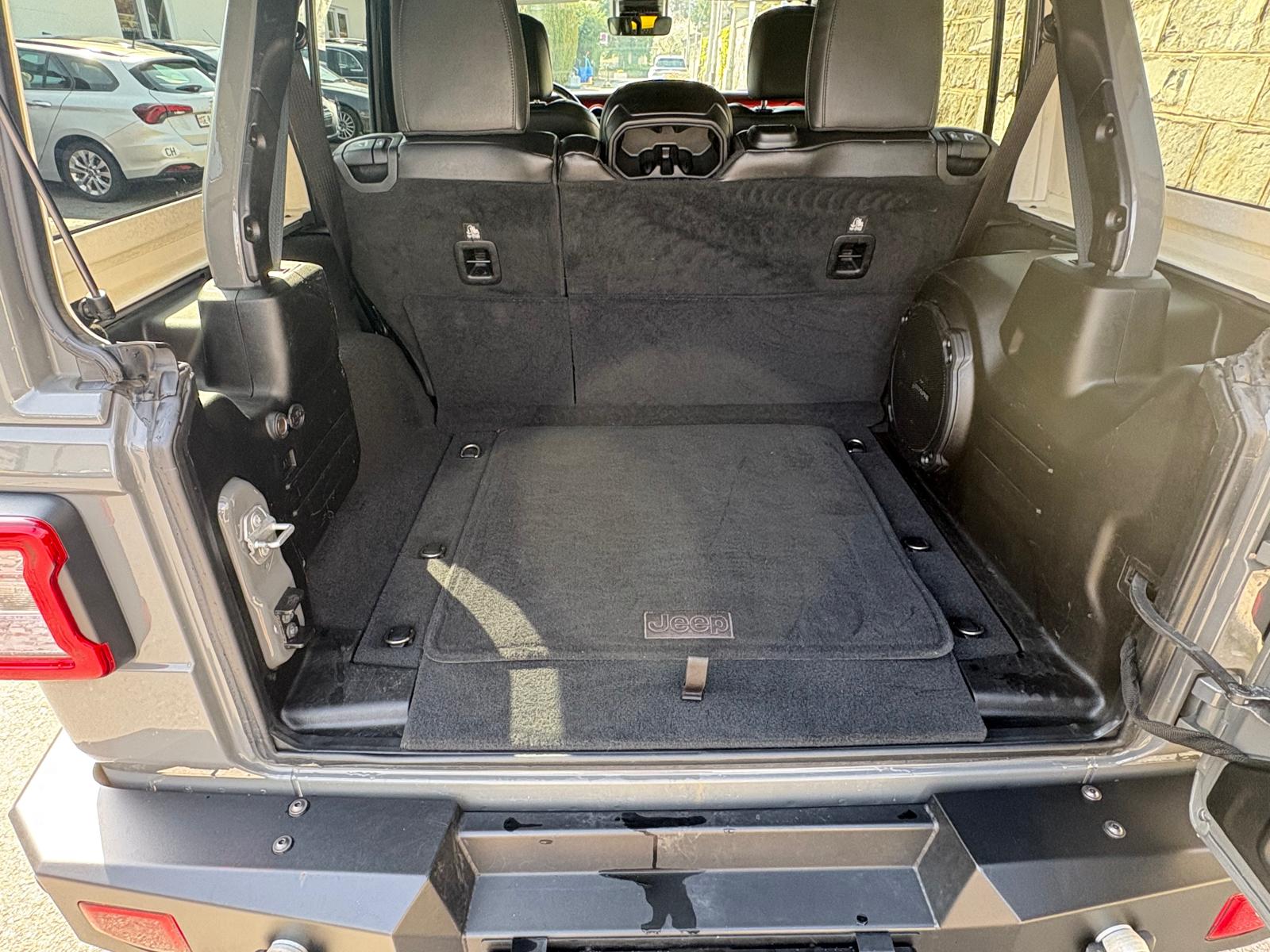 JEEP Wrangler 2.2MJ Unlimited Rubicon Automatic-image-12