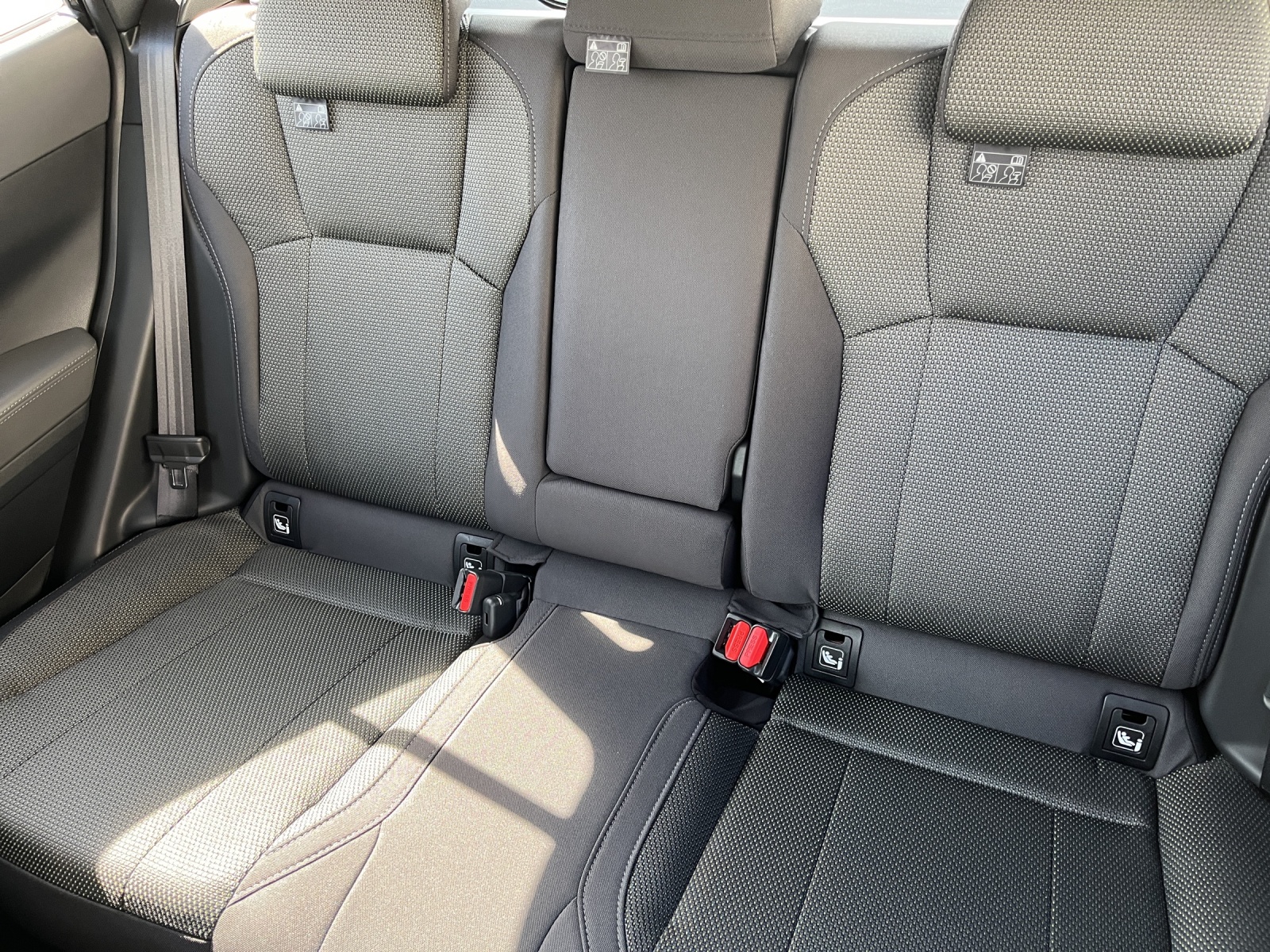 SUBARU Crosstrek 2.0 e-Boxer Passion AWD Lineartronic-image-12