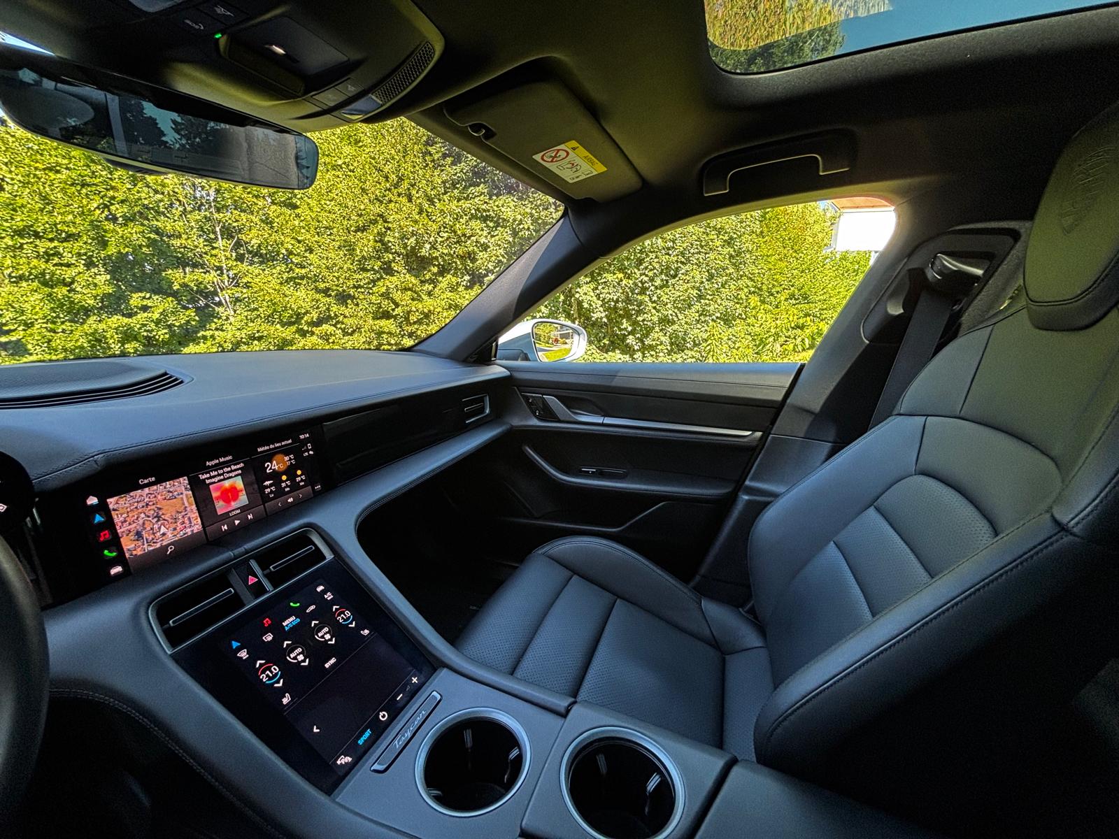PORSCHE Taycan 4S-image-4