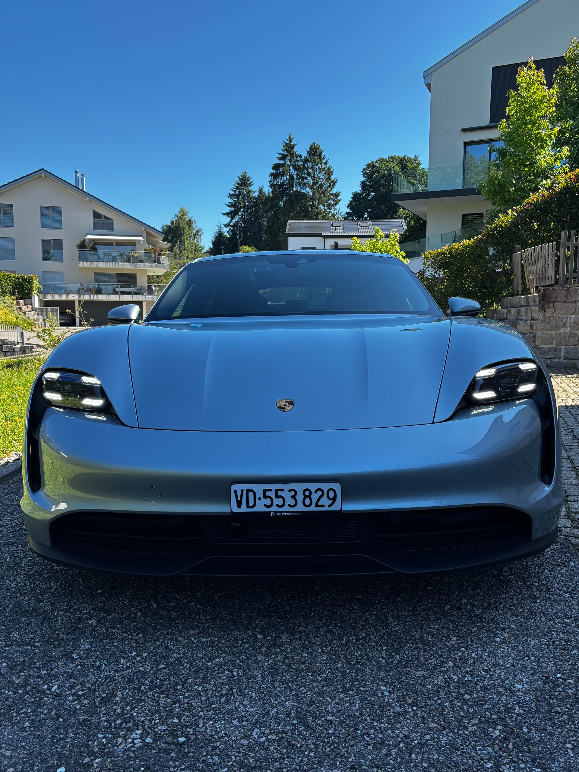 PORSCHE Taycan 4S-image-2