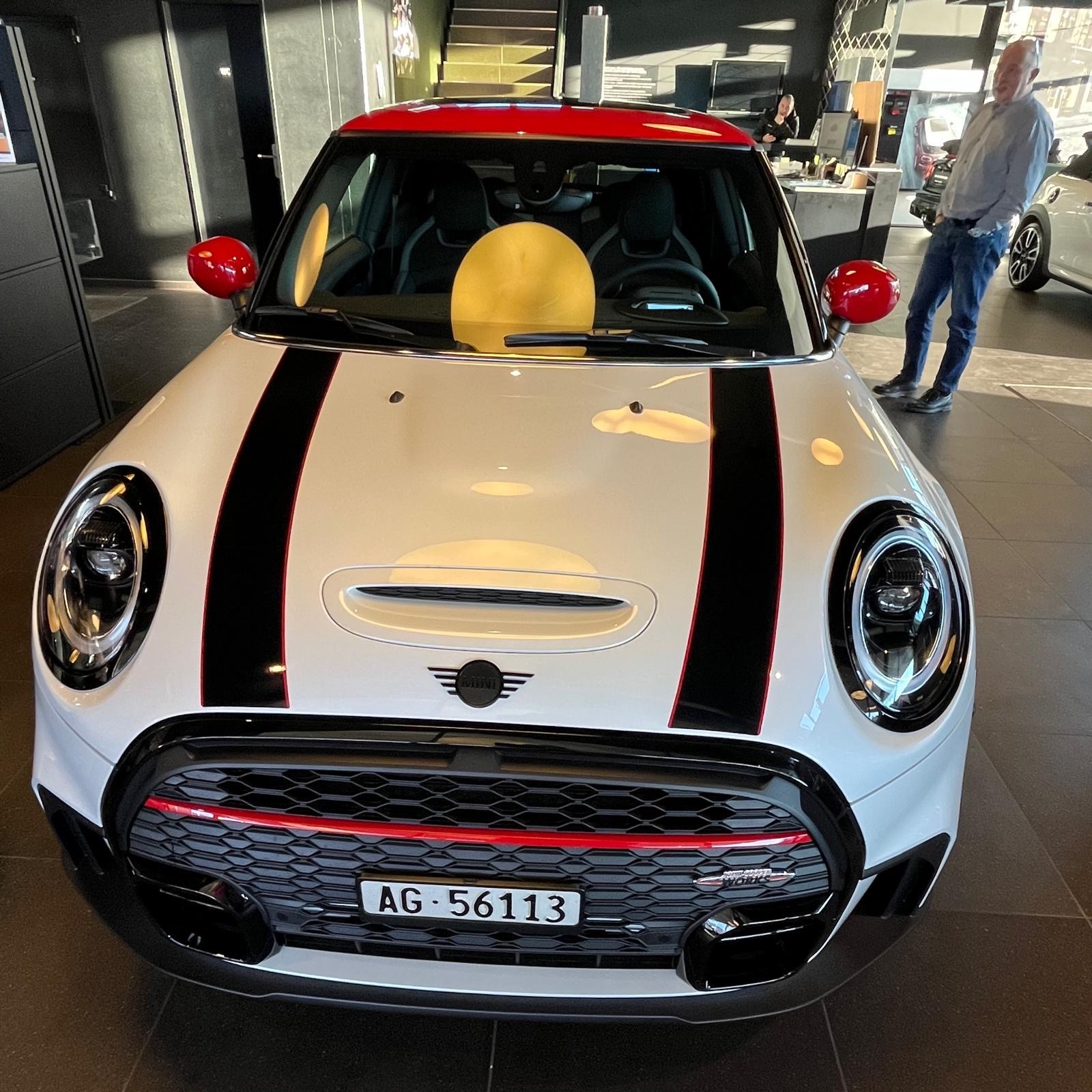 MINI Cooper John Cooper Works Steptronic-image-2