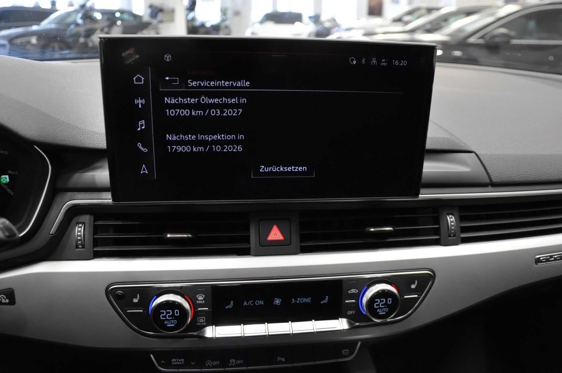 AUDI A4 Avant 40 TDI Attraction quattro S-tronic-image-22