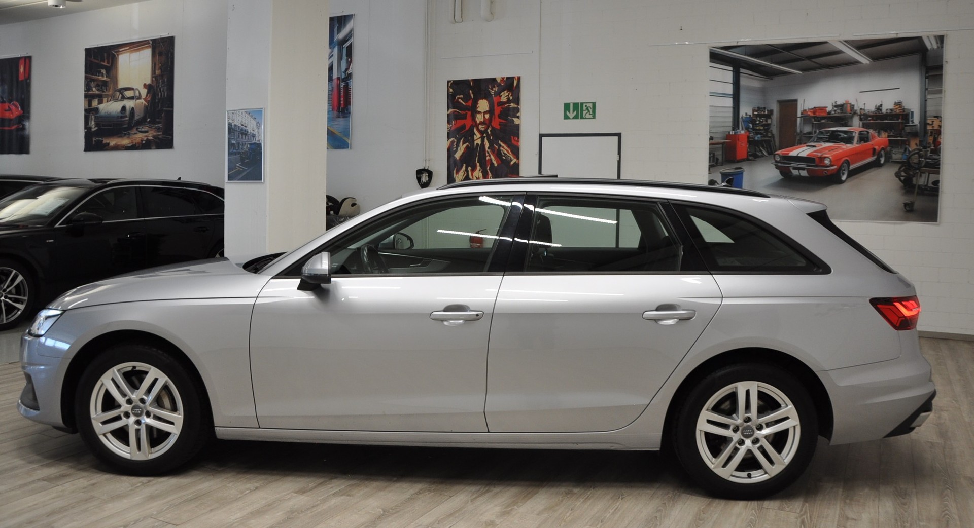 AUDI A4 Avant 40 TDI Attraction quattro S-tronic-showroom-element-2