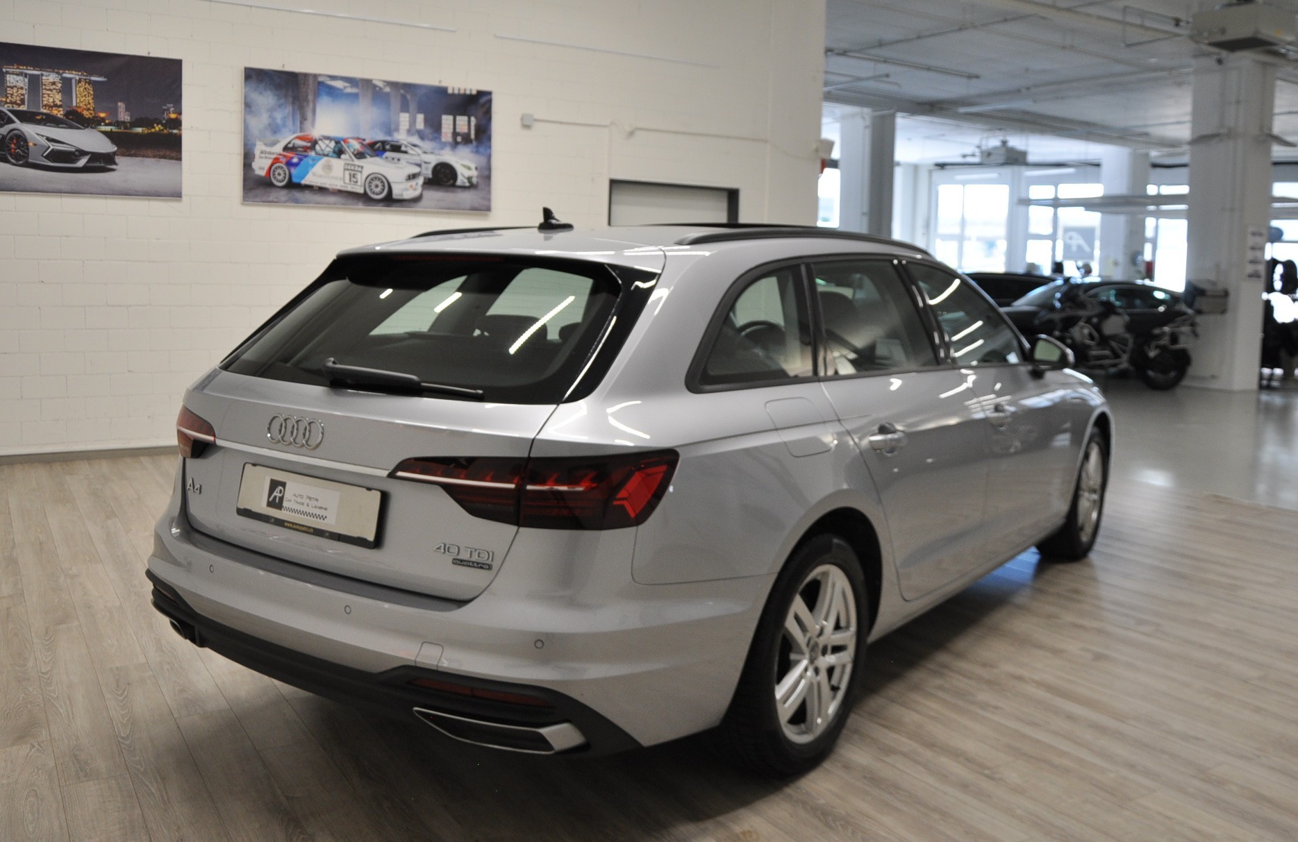 AUDI A4 Avant 40 TDI Attraction quattro S-tronic-showroom-element-3