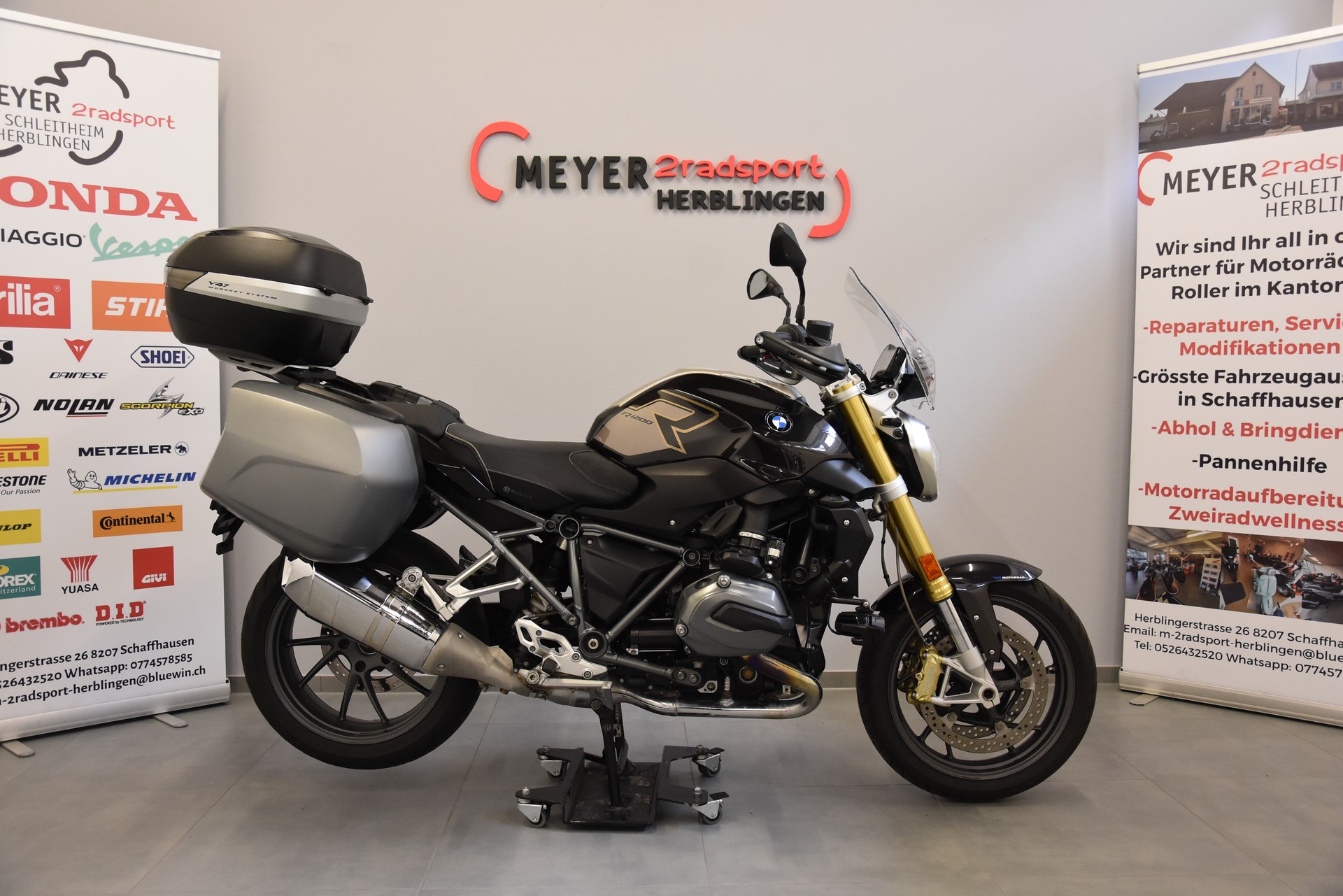 BMW R 1200 R ABS-showroom-element-1