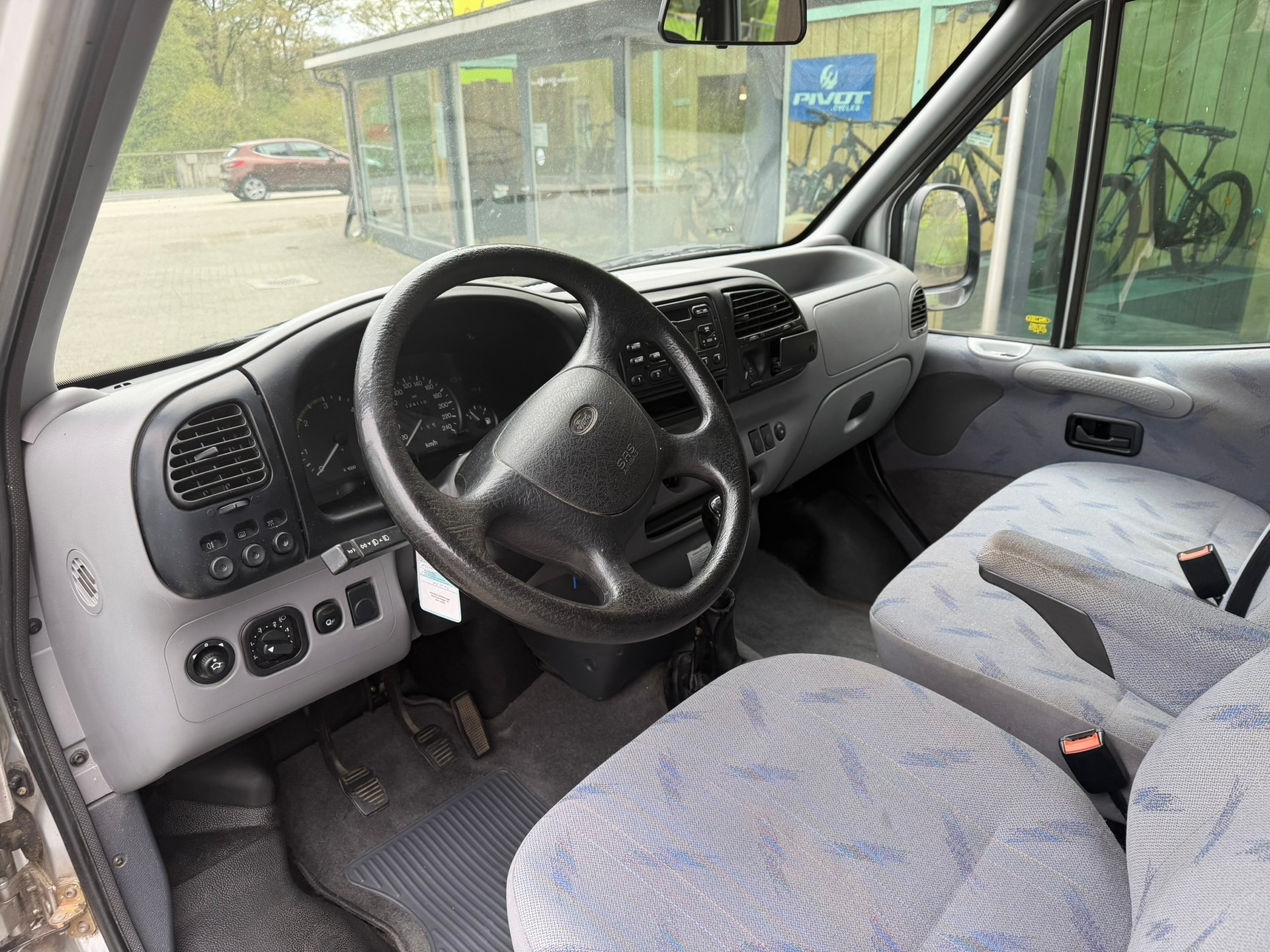 FORD FT 2.8S 2.5TD Luxliner-image-6