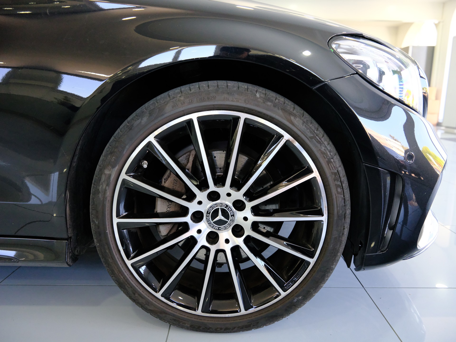MERCEDES-BENZ C 200 Cabriolet 4Matic 9G-Tronic-image-8