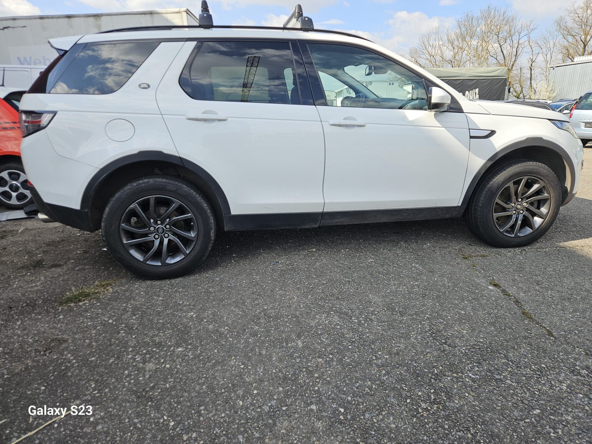 LAND ROVER Discovery Sport 2.0 TD4 HSE AT9-image-4