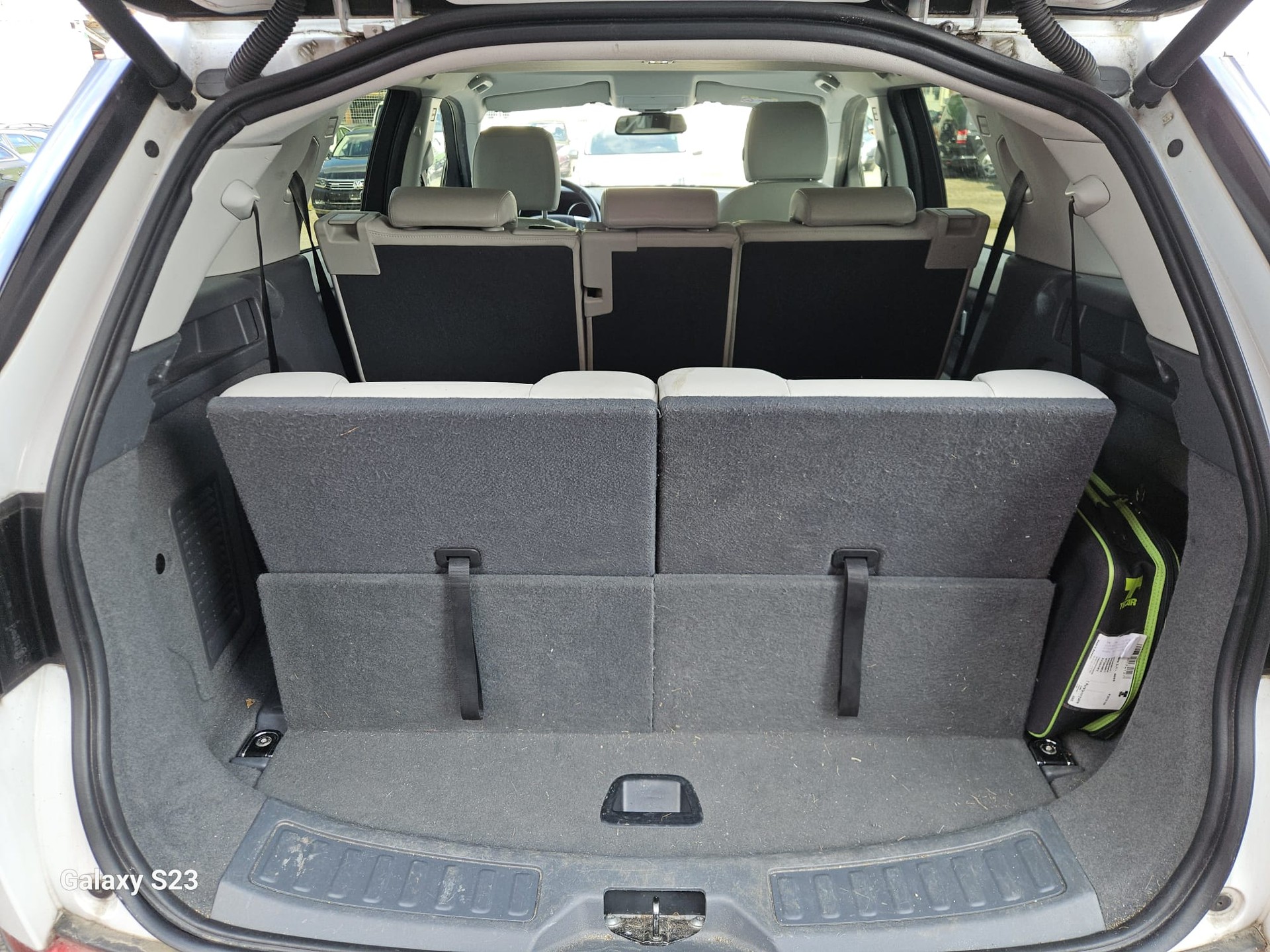 LAND ROVER Discovery Sport 2.0 TD4 HSE AT9-image-11