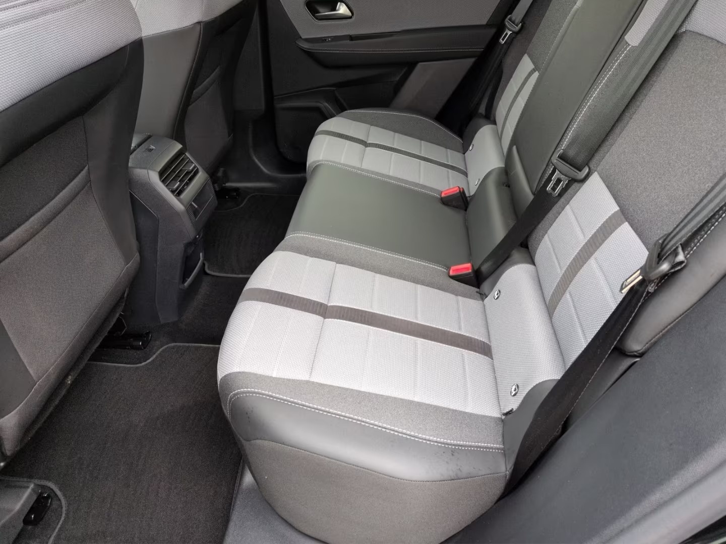 OPEL Grandland-e GS Anhängerkupplung-image-42