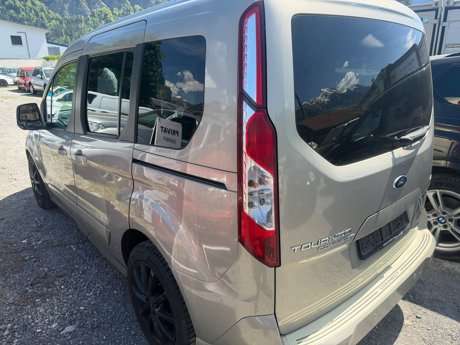 FORD Tourneo Connect 1.0 SCTi Titanium-image-2