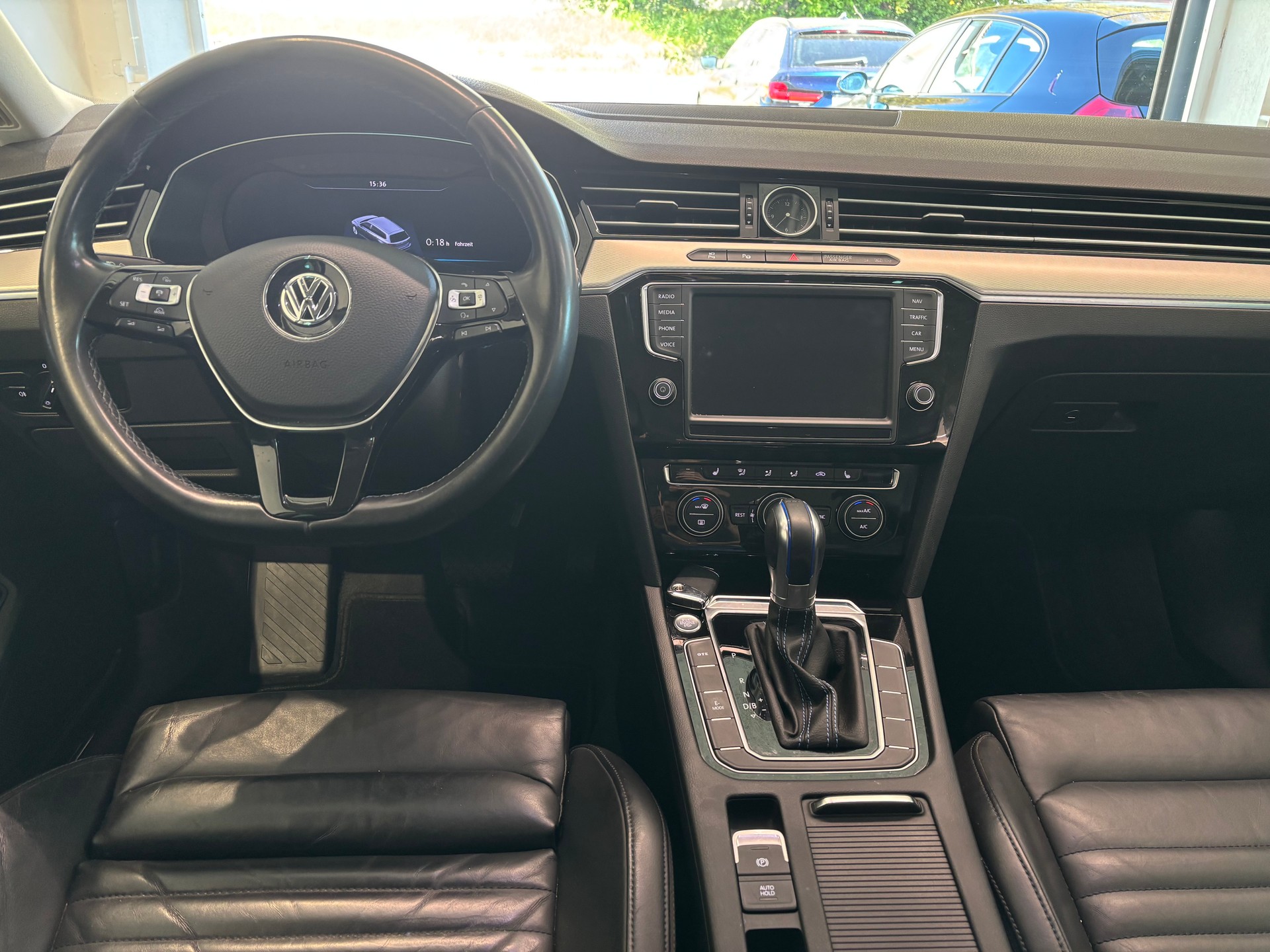 VW Passat Variant 1.4 TSI GTE Hybrid DSG-image-8