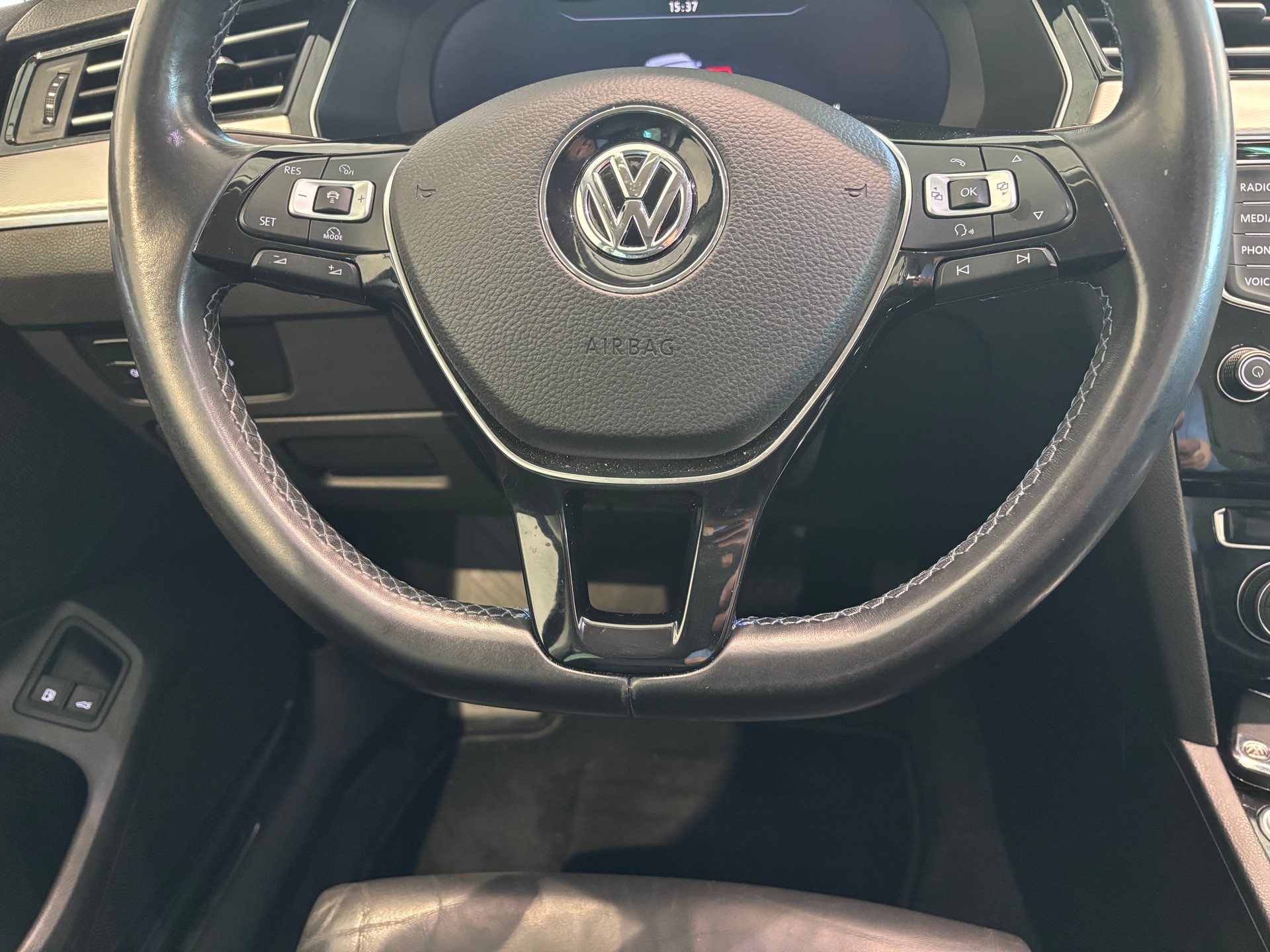 VW Passat Variant 1.4 TSI GTE Hybrid DSG-image-13