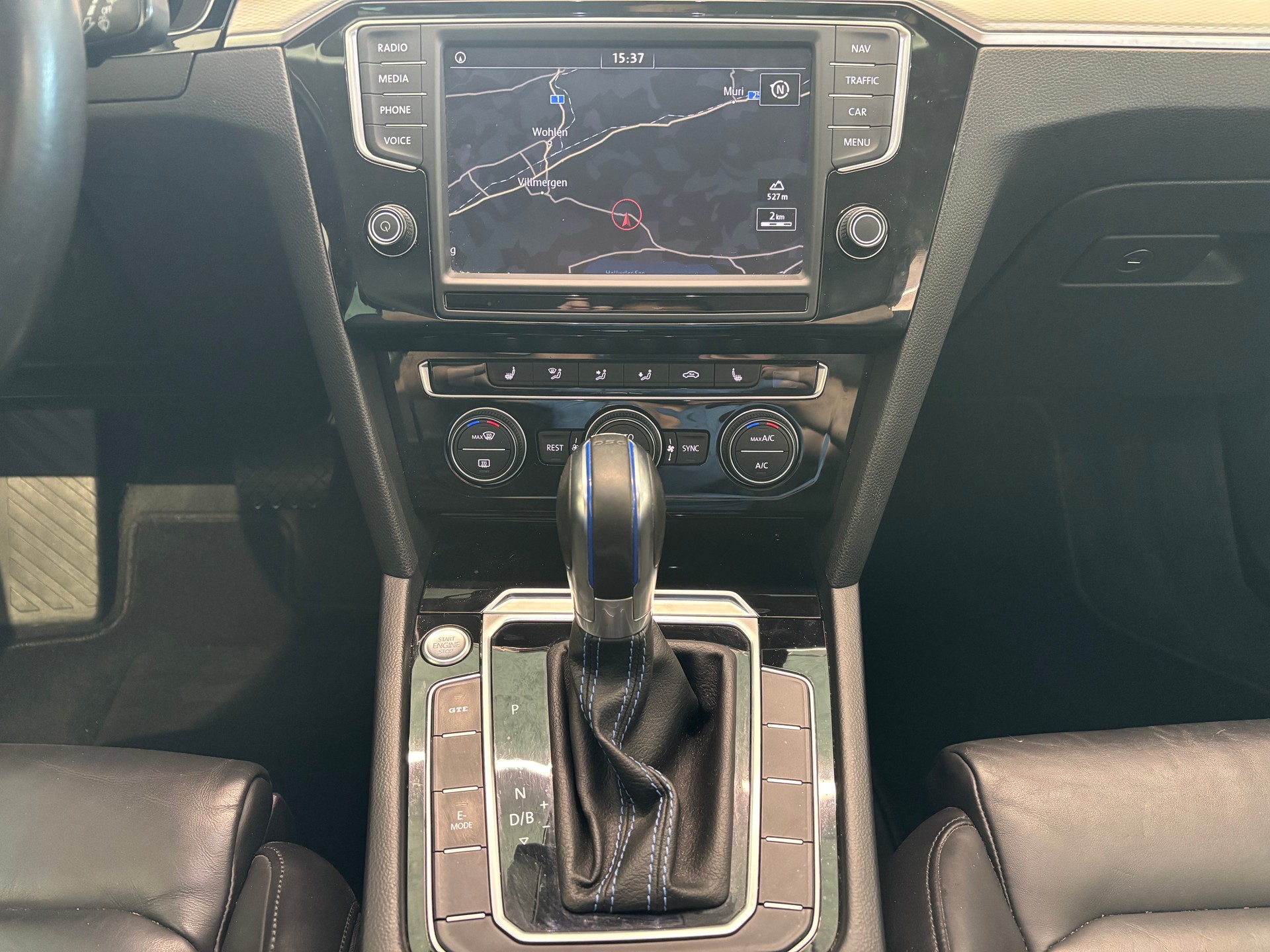 VW Passat Variant 1.4 TSI GTE Hybrid DSG-image-12