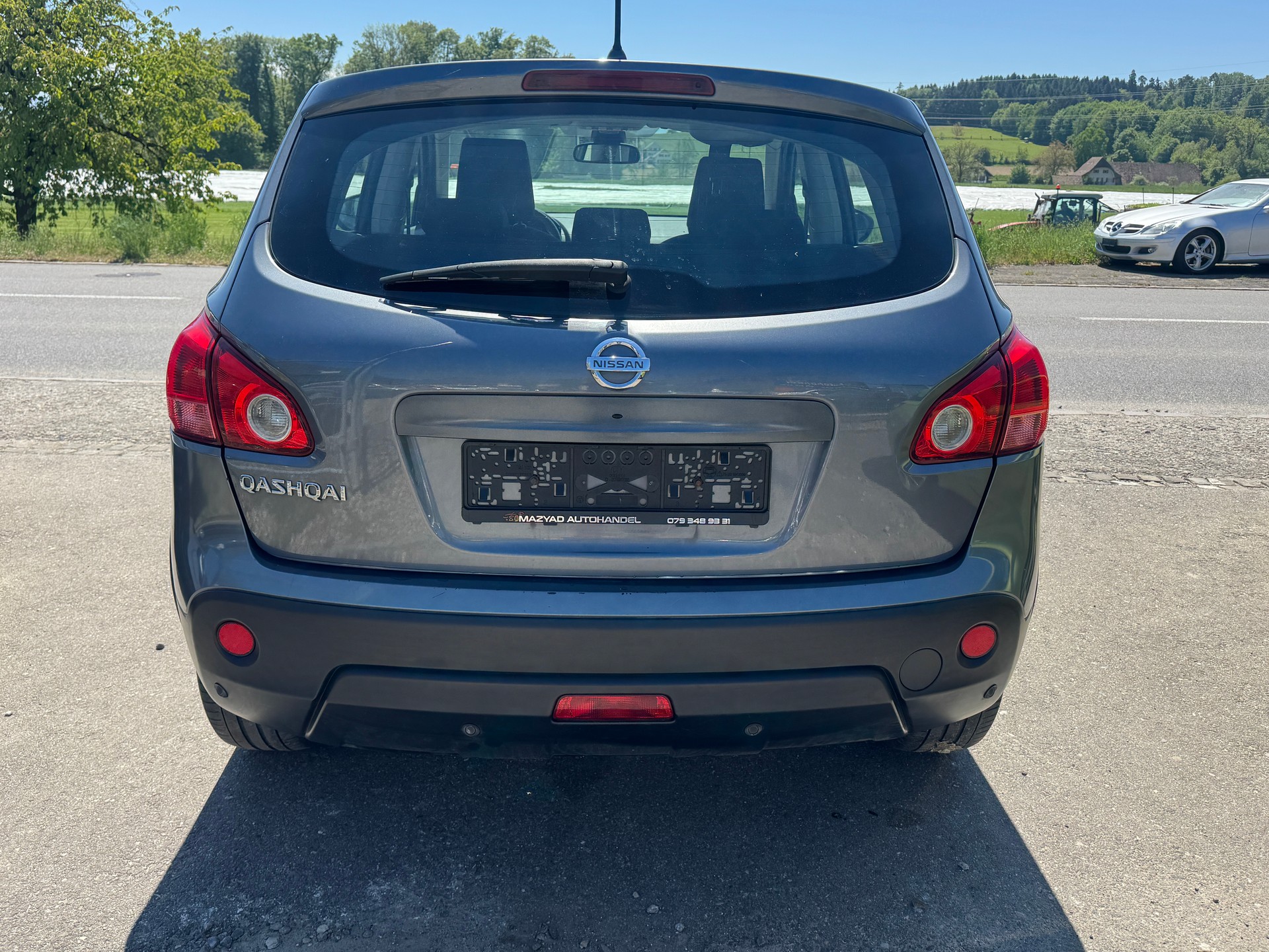 NISSAN Qashqai 2.0 4WD visia-image-3