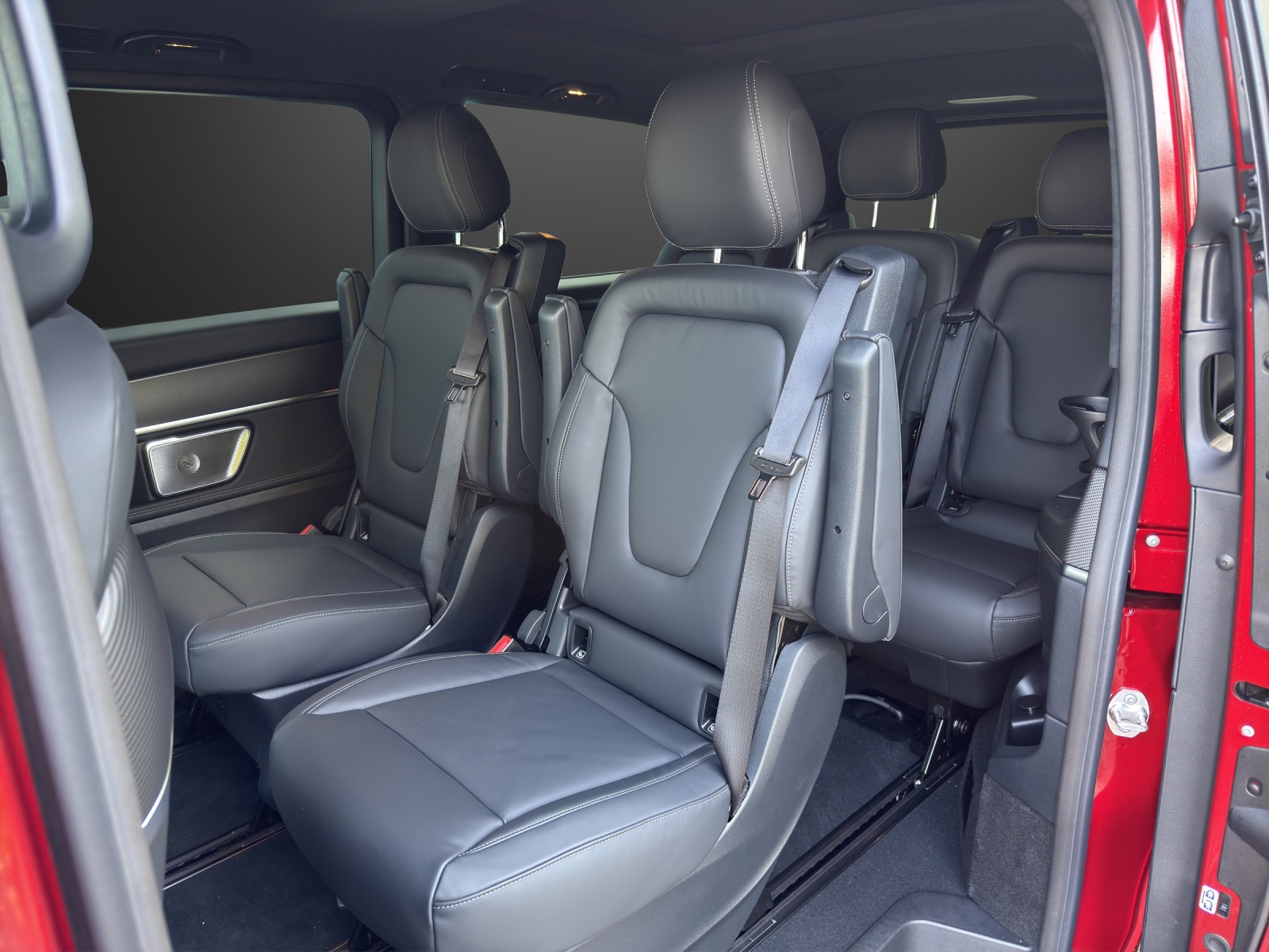 MERCEDES-BENZ V 300 d lang 4Matic Swiss Edition 9G-Tronic-image-7