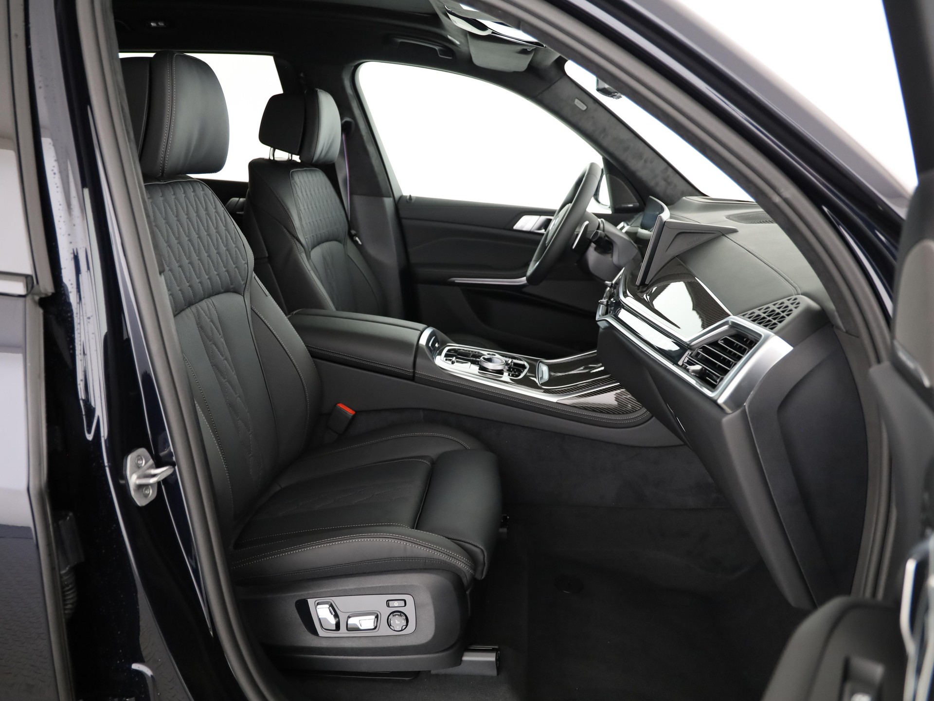 BMW X7 40d xDrive SAG-image-14