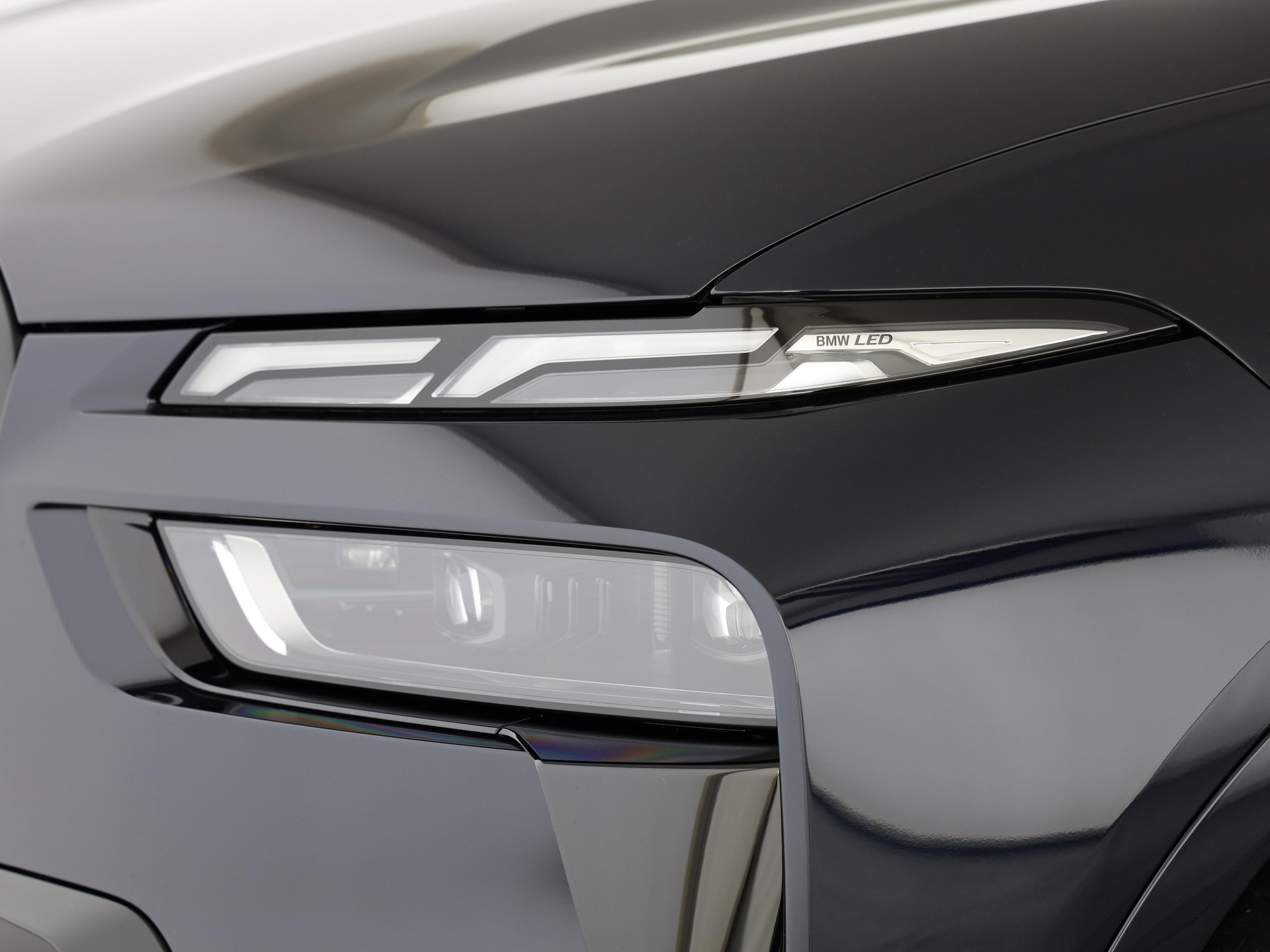 BMW X7 40d xDrive SAG-image-5