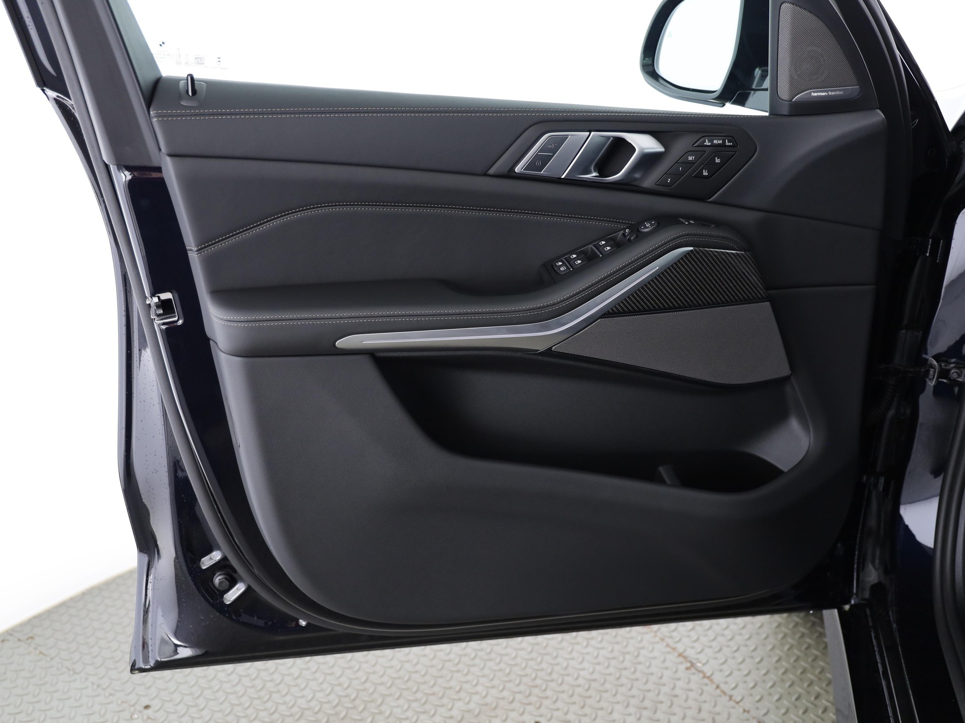 BMW X7 40d xDrive SAG-image-10