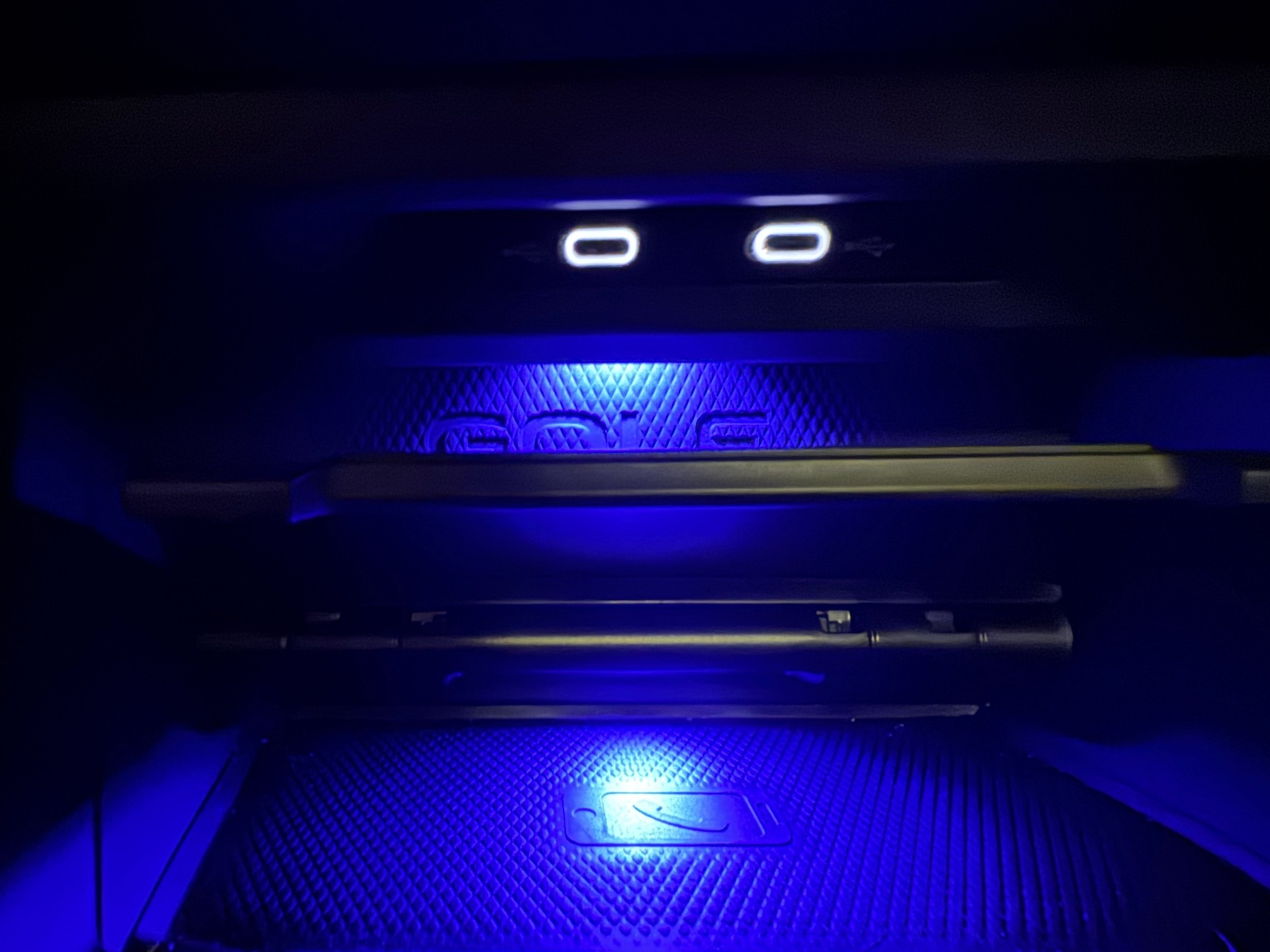 VW 2.0 TSI GTI-image-11