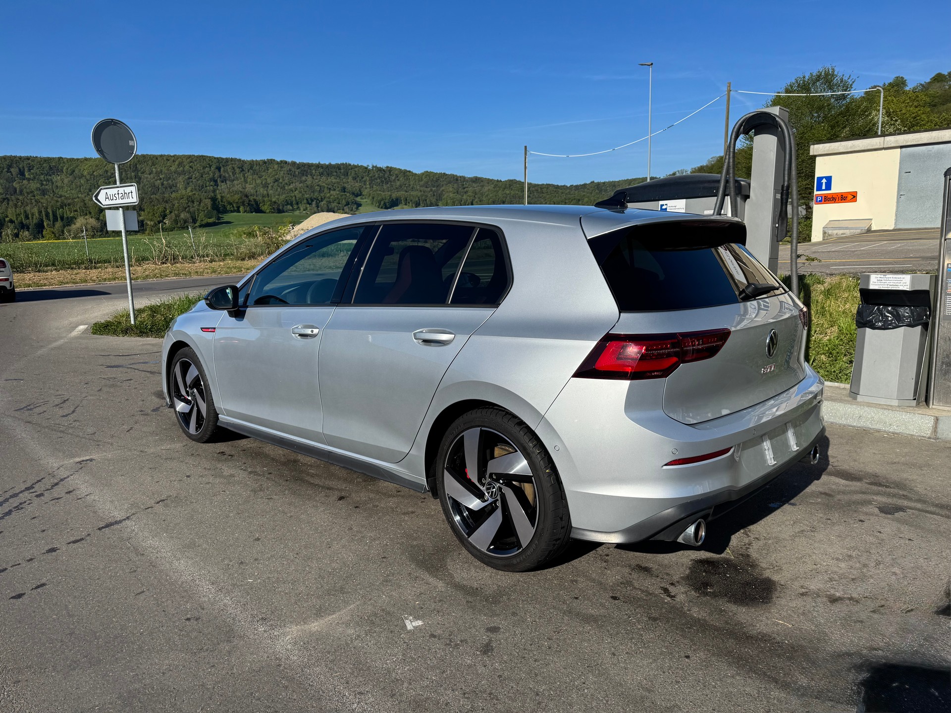 VW 2.0 TSI GTI-image-4