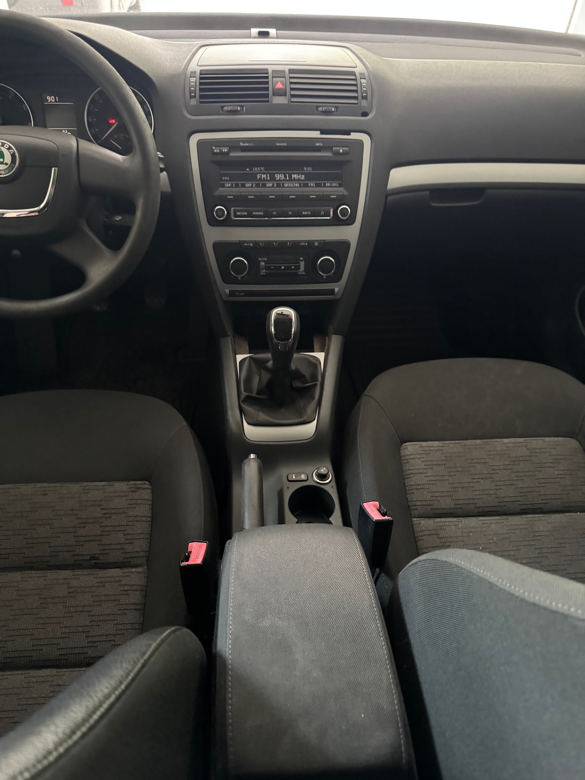 SKODA Octavia Combi 1.8 TSI AllDrive 4x4-image-8