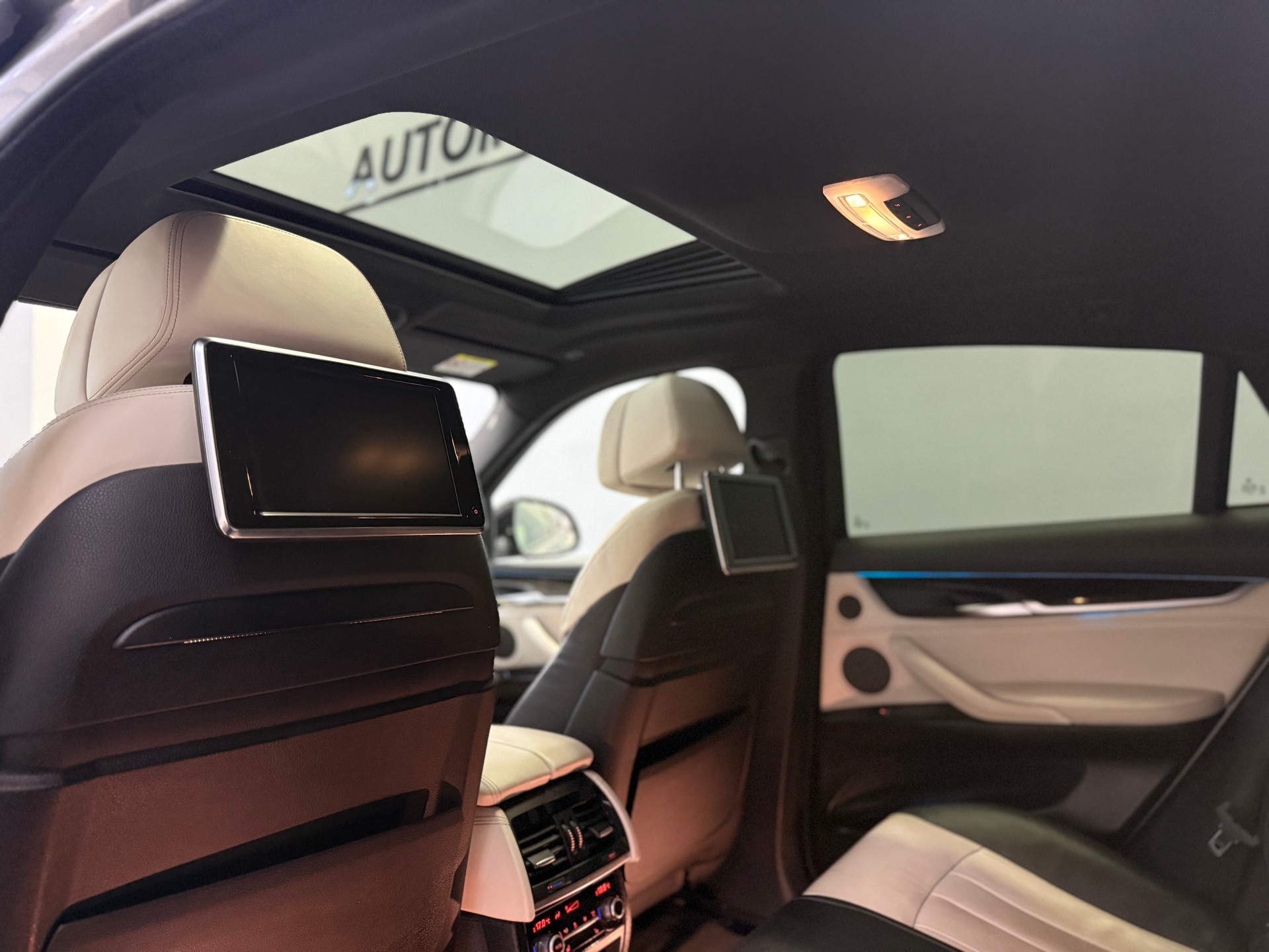 BMW X6 xDrive 30d M-Sport Steptronic-image-18