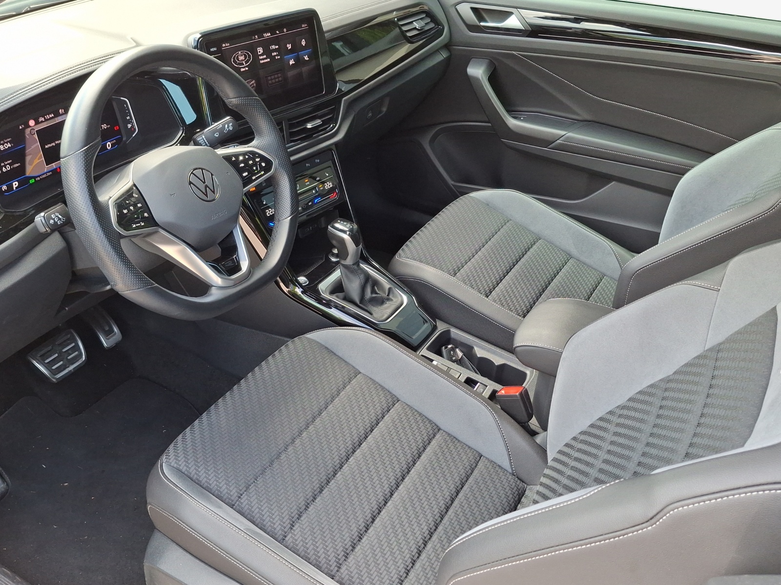 VW T-Roc Cabriolet 1.5 TSI EVO R-Line DSG-image-7